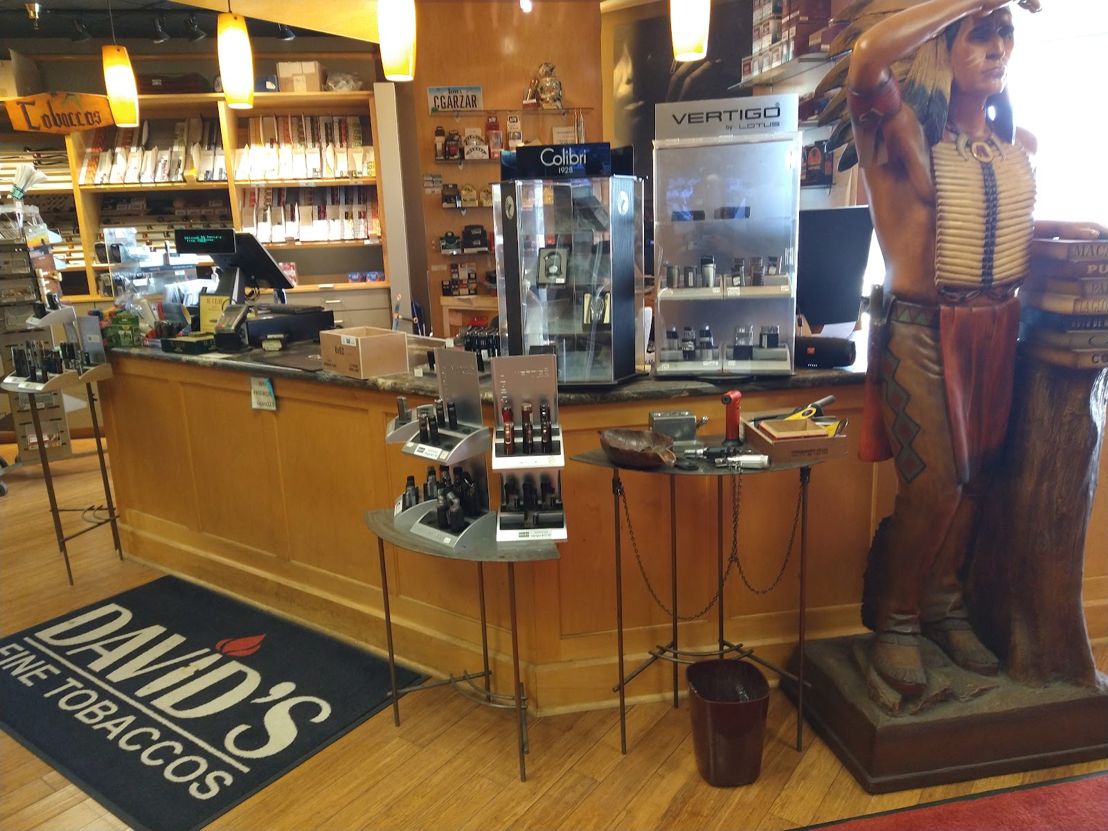 David's Fine Tobaccos photo 4