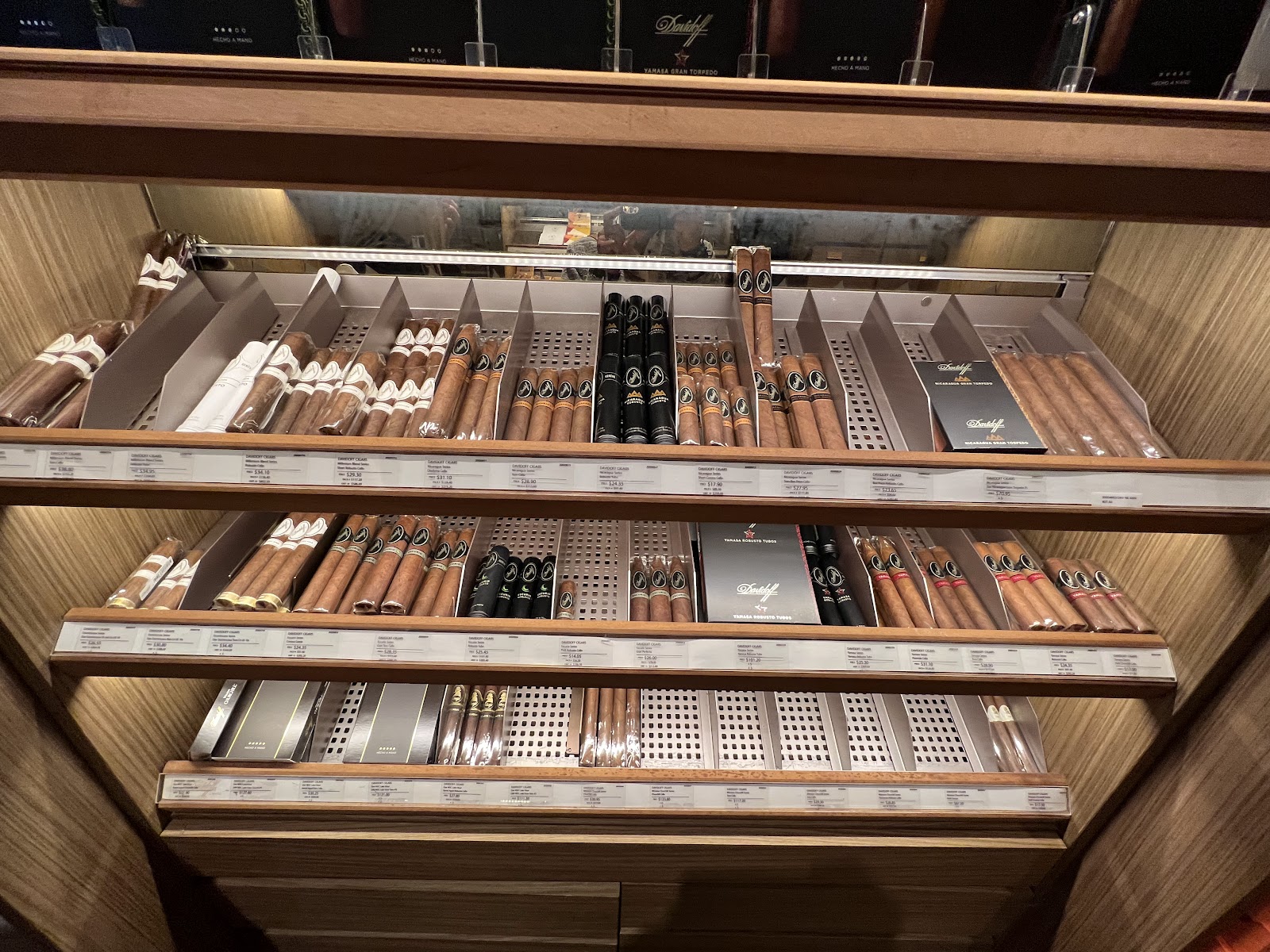 Davidoff of Geneva Since 1911 - New York, NY (6th Ave) photo 4