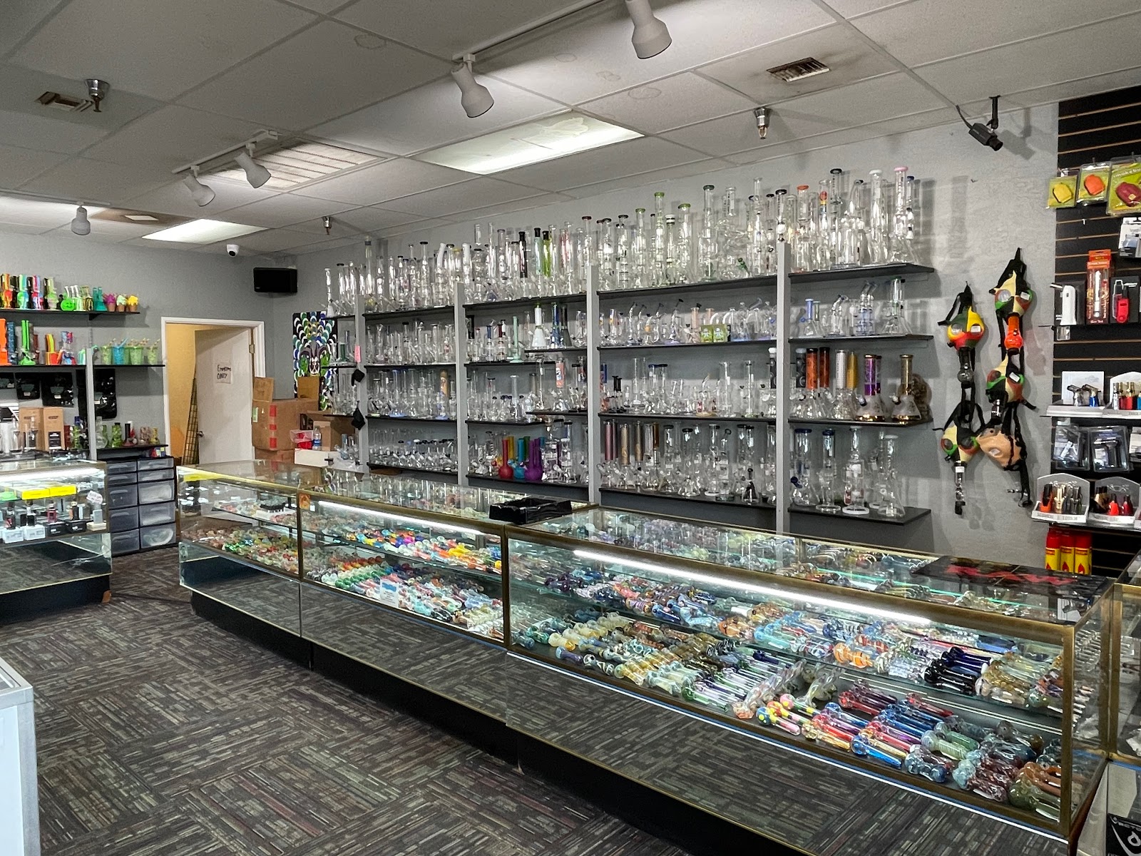 DJ's Smoke Shop (HQ) photo 2