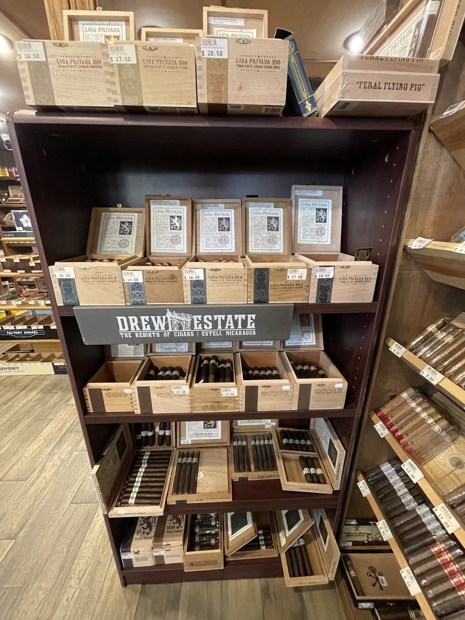 DJ's Smoke Shop (HQ) photo 10