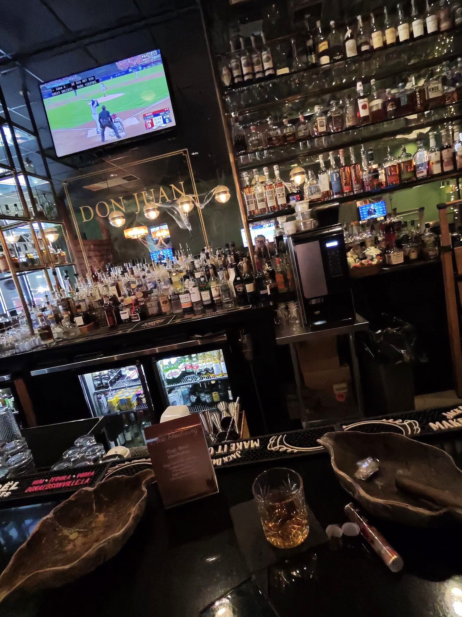 Don Juan Cigar Bar photo 3