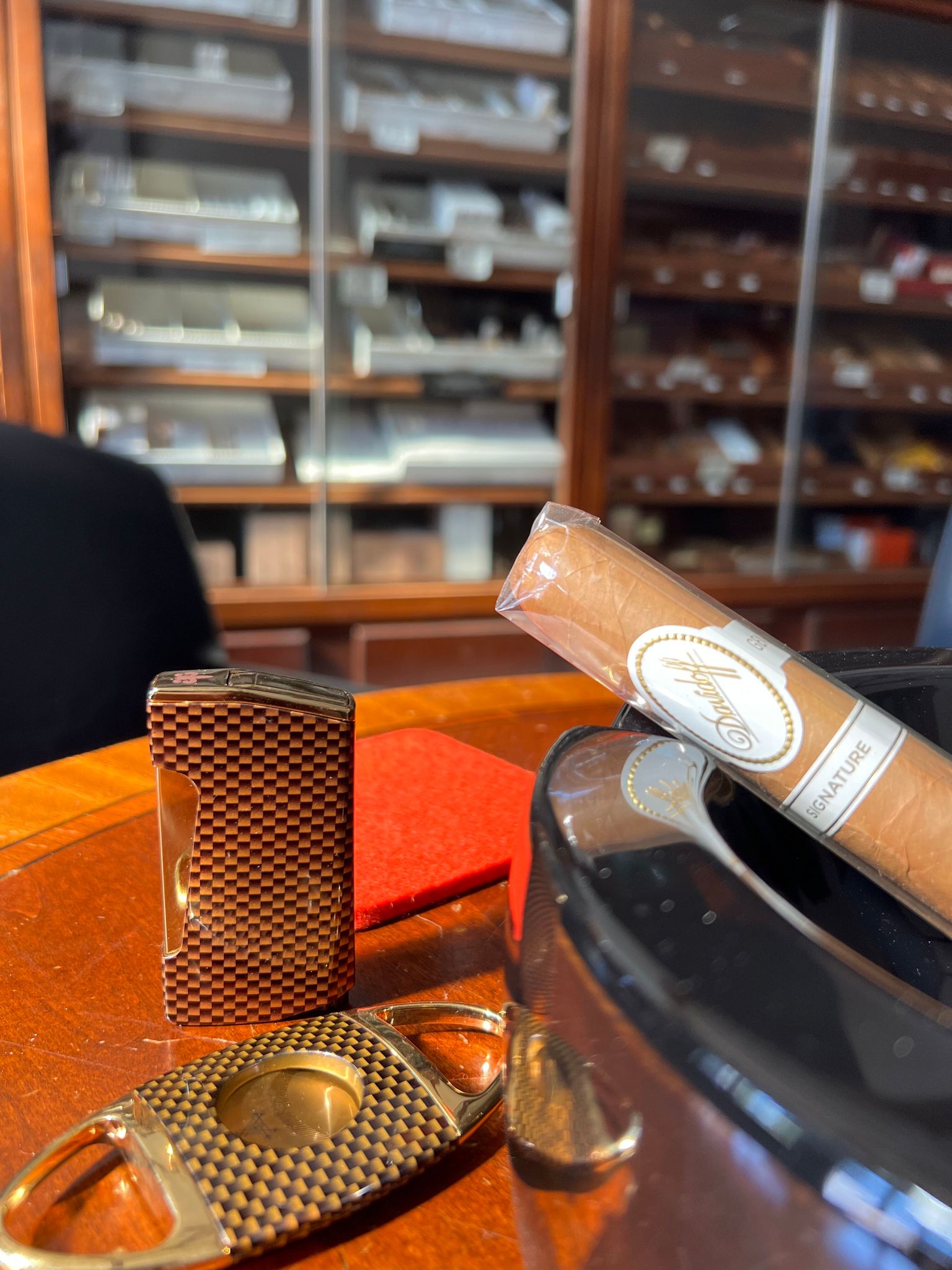 DONS Burlingame Tobacconist photo 3