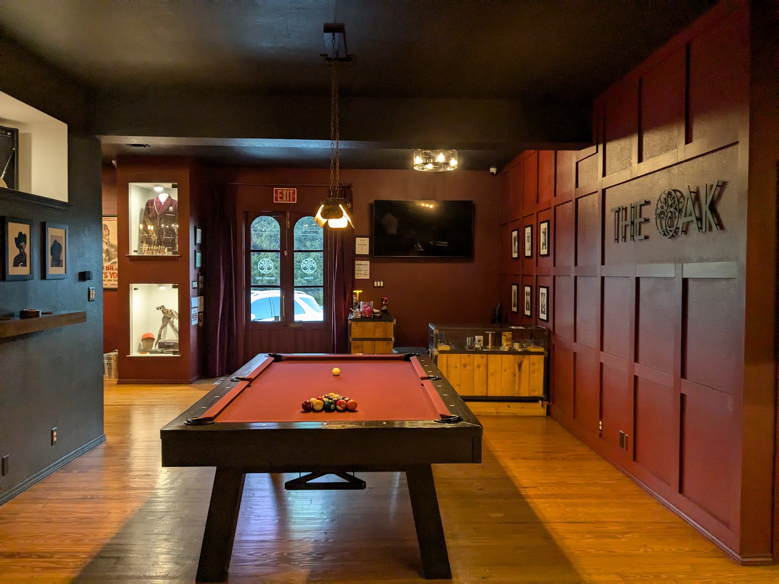 Double R Cigars, LLC, DBA The Oak of Boerne photo 7