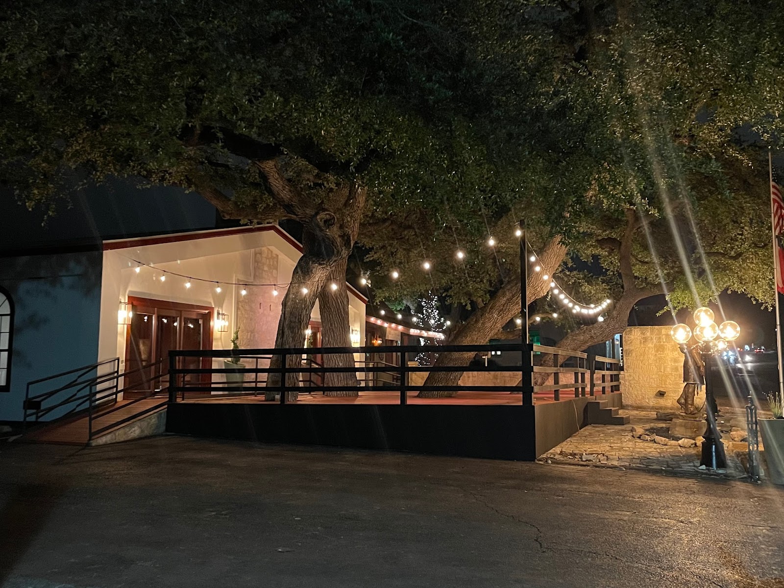 Double R Cigars, LLC, DBA The Oak of Boerne photo 10