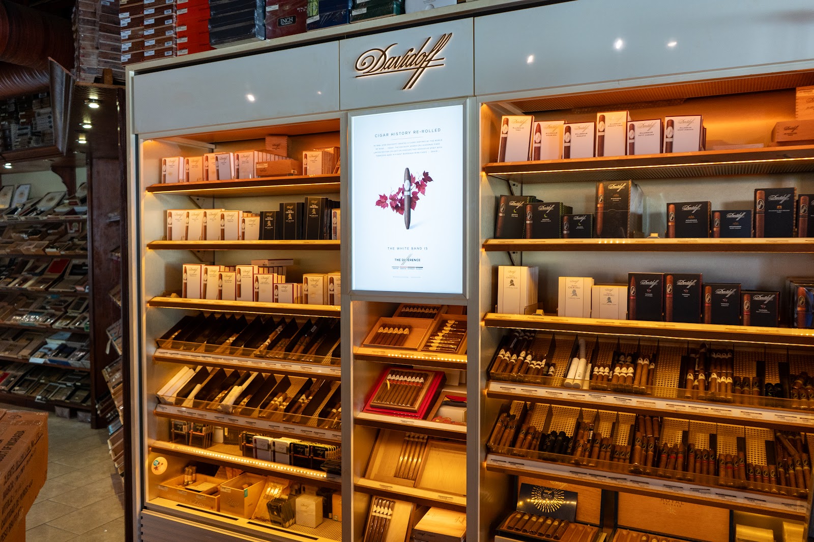 E & E Cigars photo 7