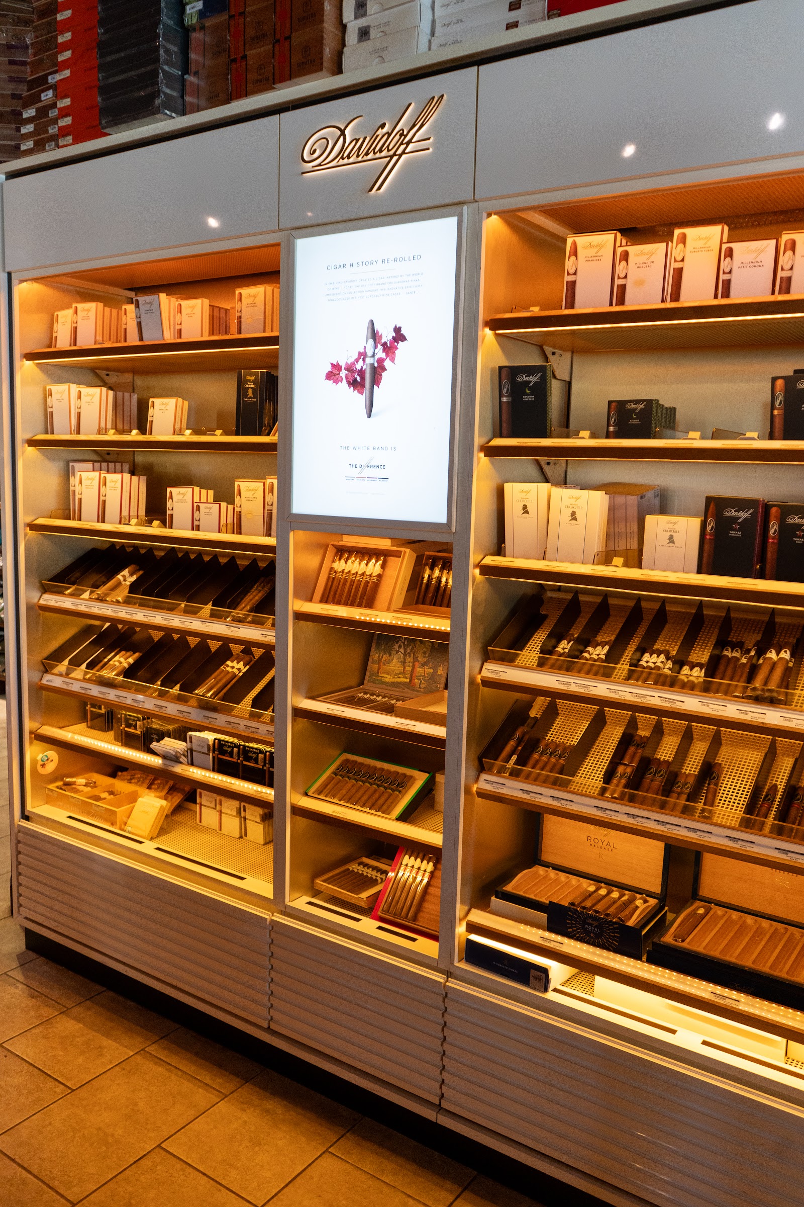 E & E Cigars photo 10