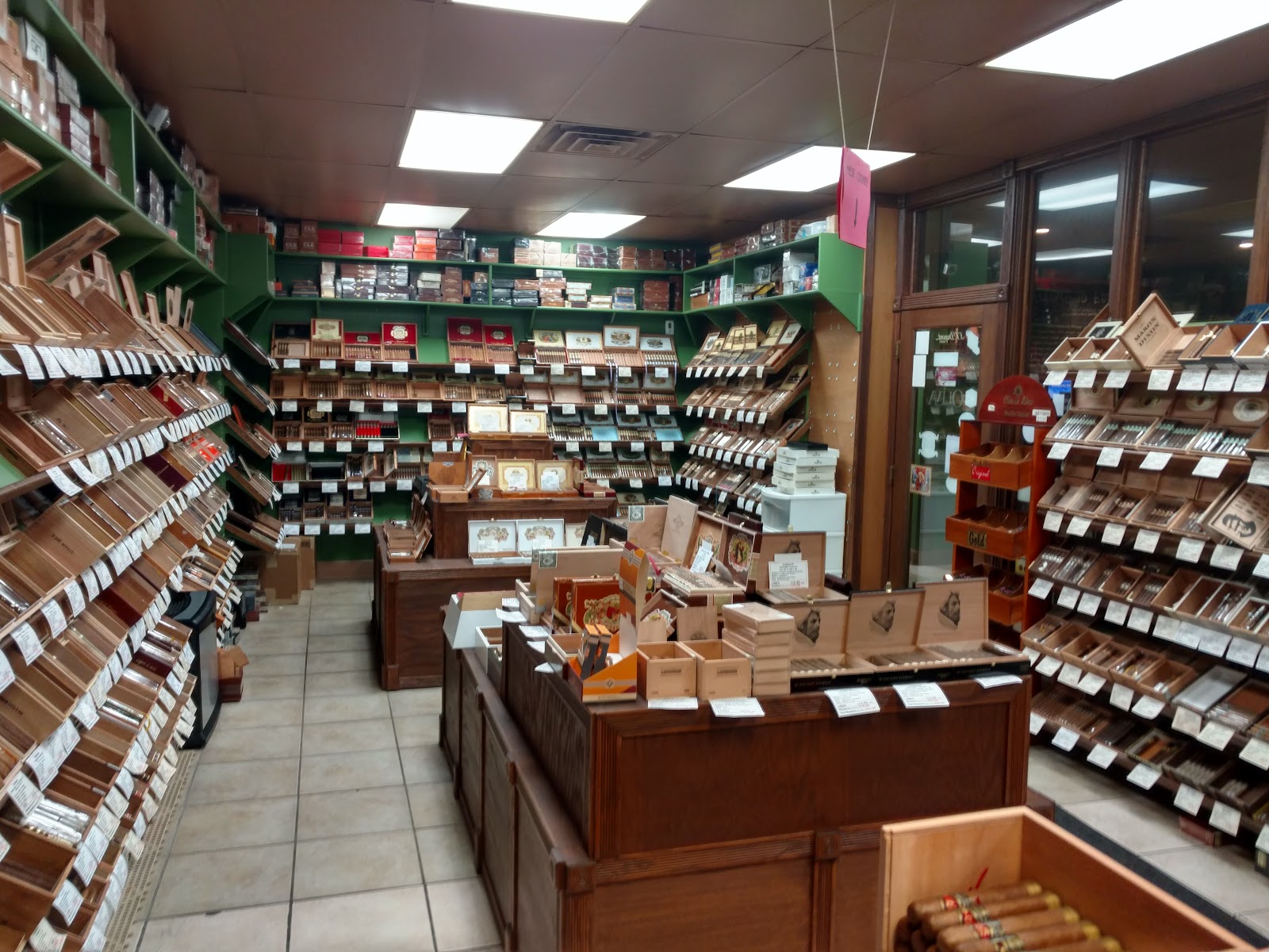 Edwards Pipe & Cigar Shop photo 8