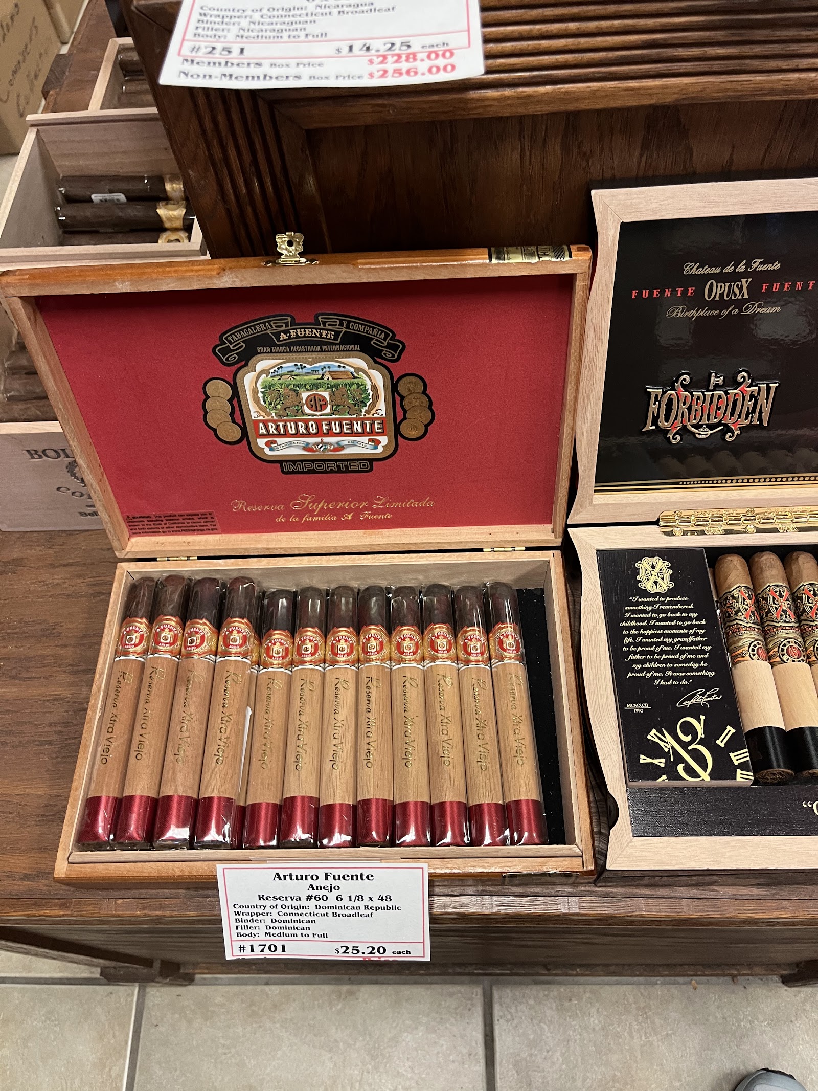 Edwards Pipe & Cigar Shop photo 10