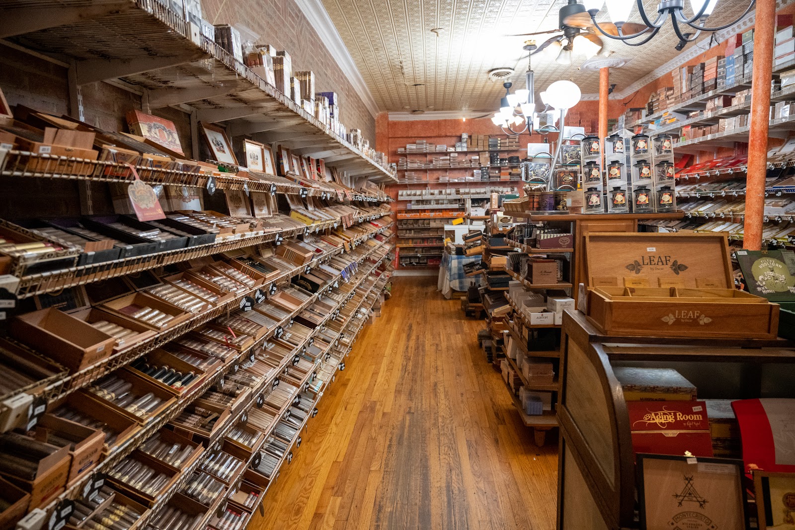 Edward's Pipe & Tobacco Shop - Englewood, CO photo 6