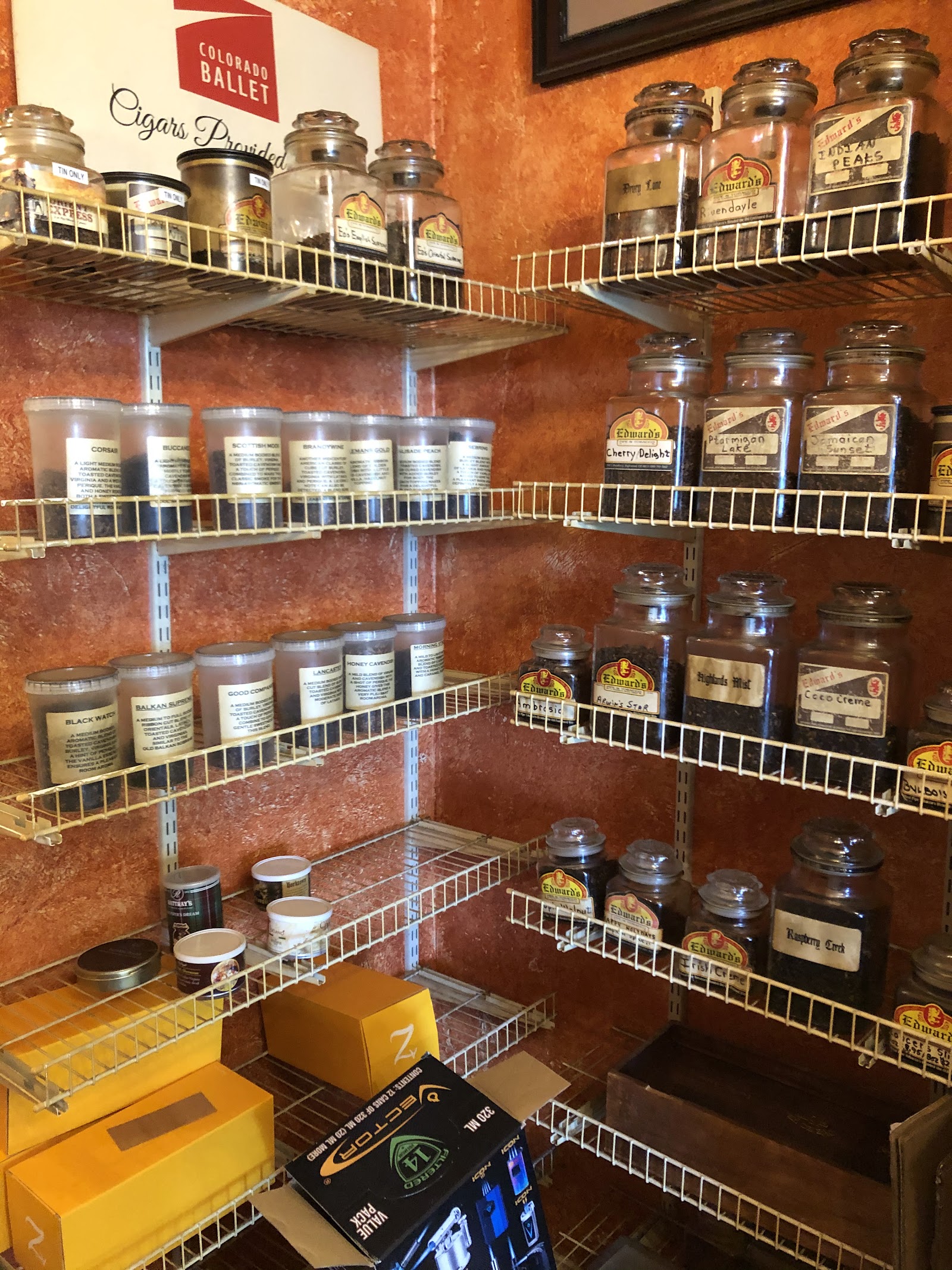 Edward's Pipe & Tobacco Shop - Englewood, CO photo 8