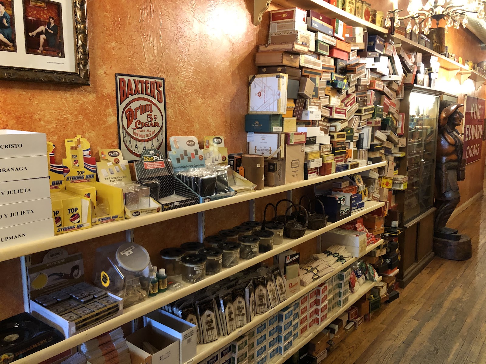 Edward's Pipe & Tobacco Shop - Englewood, CO photo 10