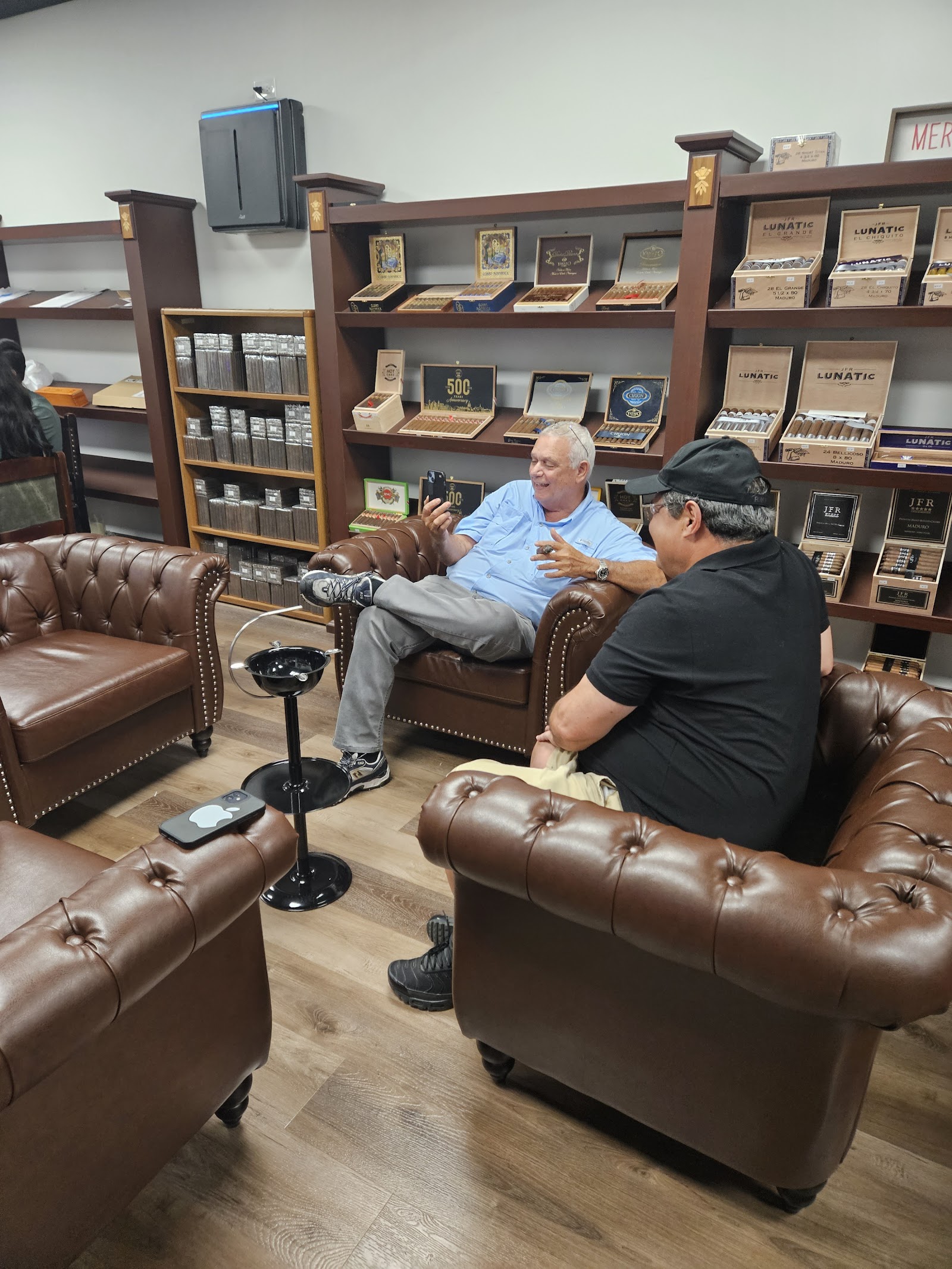 El Arte del Habano Cigars LLC photo 7