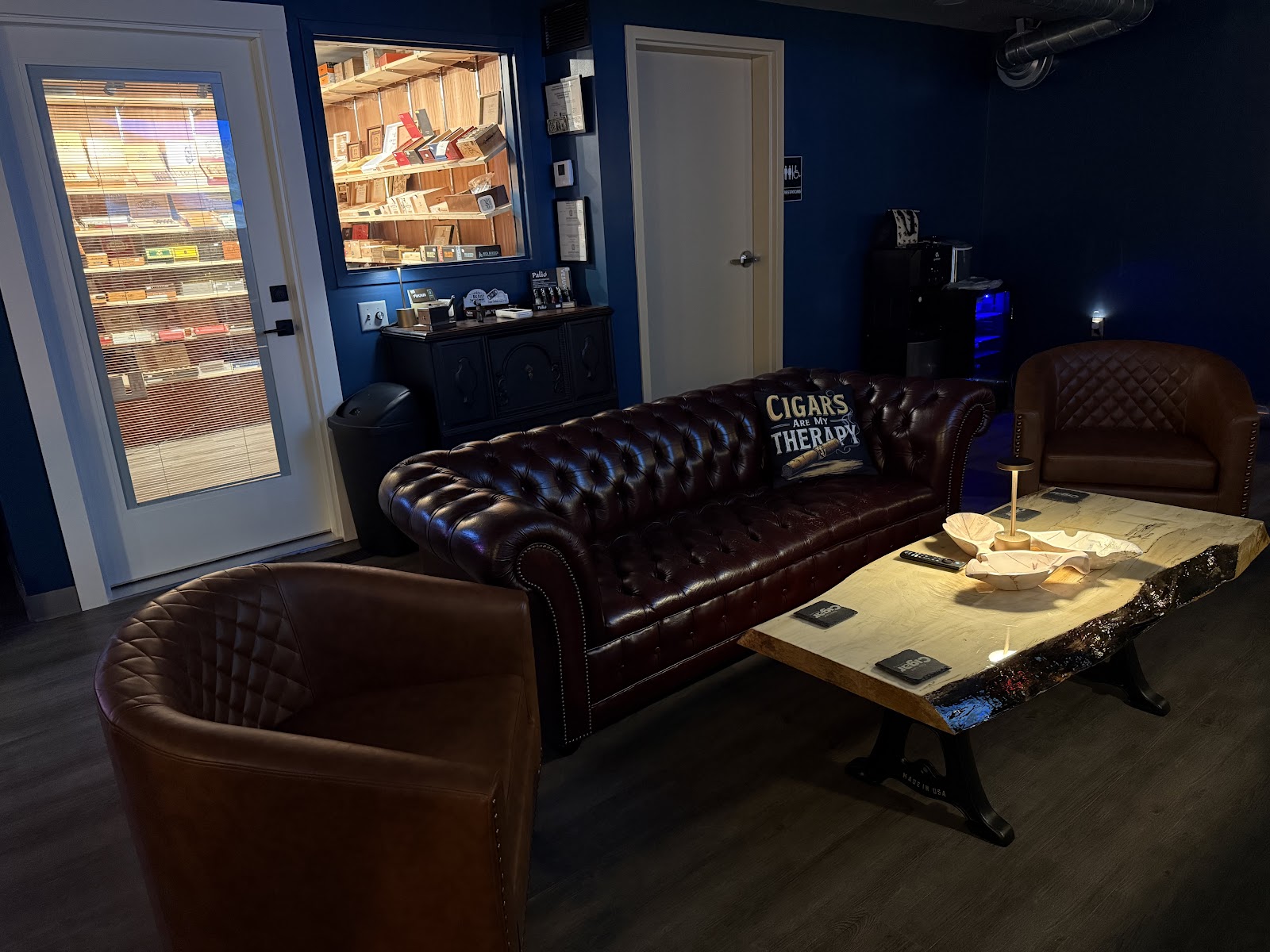 Elite Leaf Cigars LLC photo 9