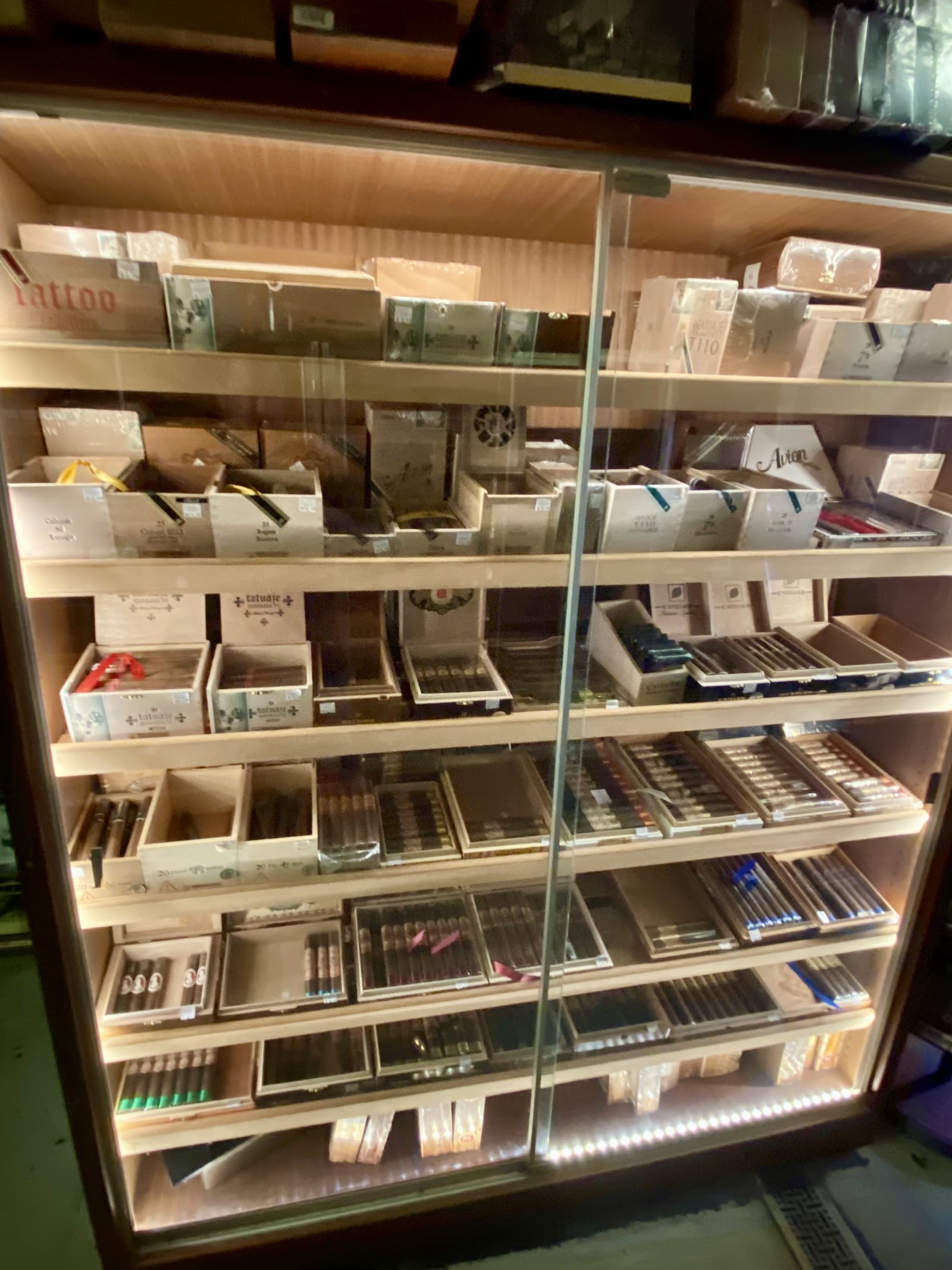 Elite Tobacco Products dba Olde Towne Tobacconist photo 9