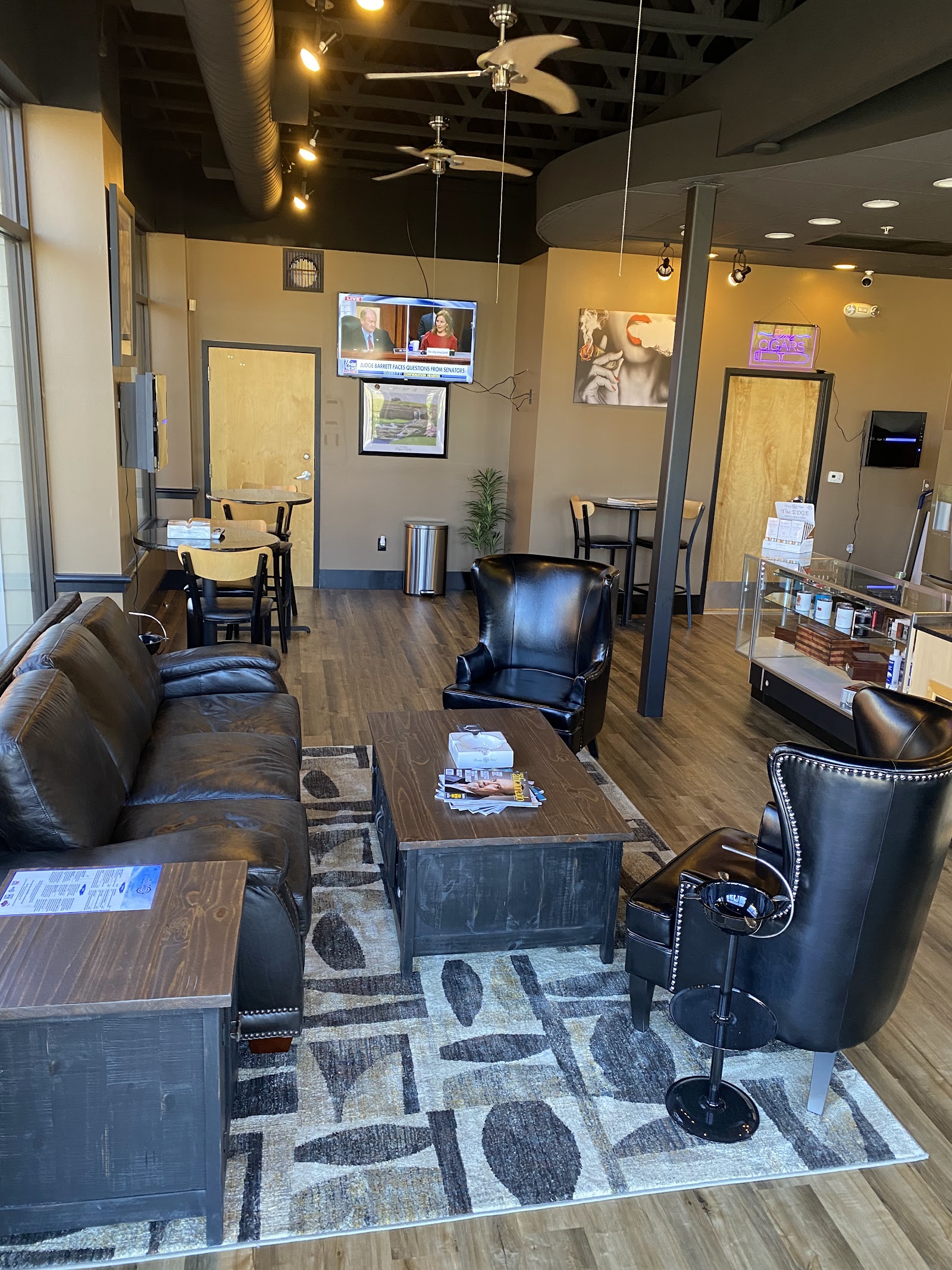 Embers Cigar Lounge photo 6