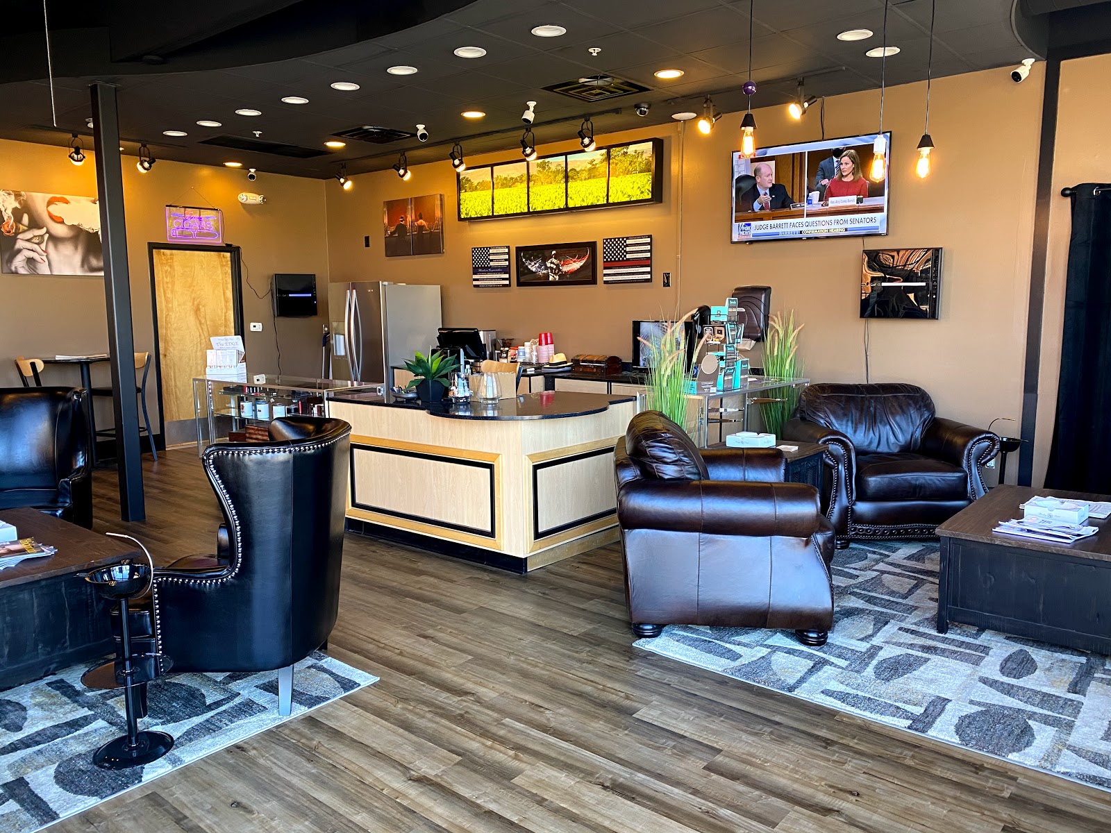 Embers Cigar Lounge photo 9
