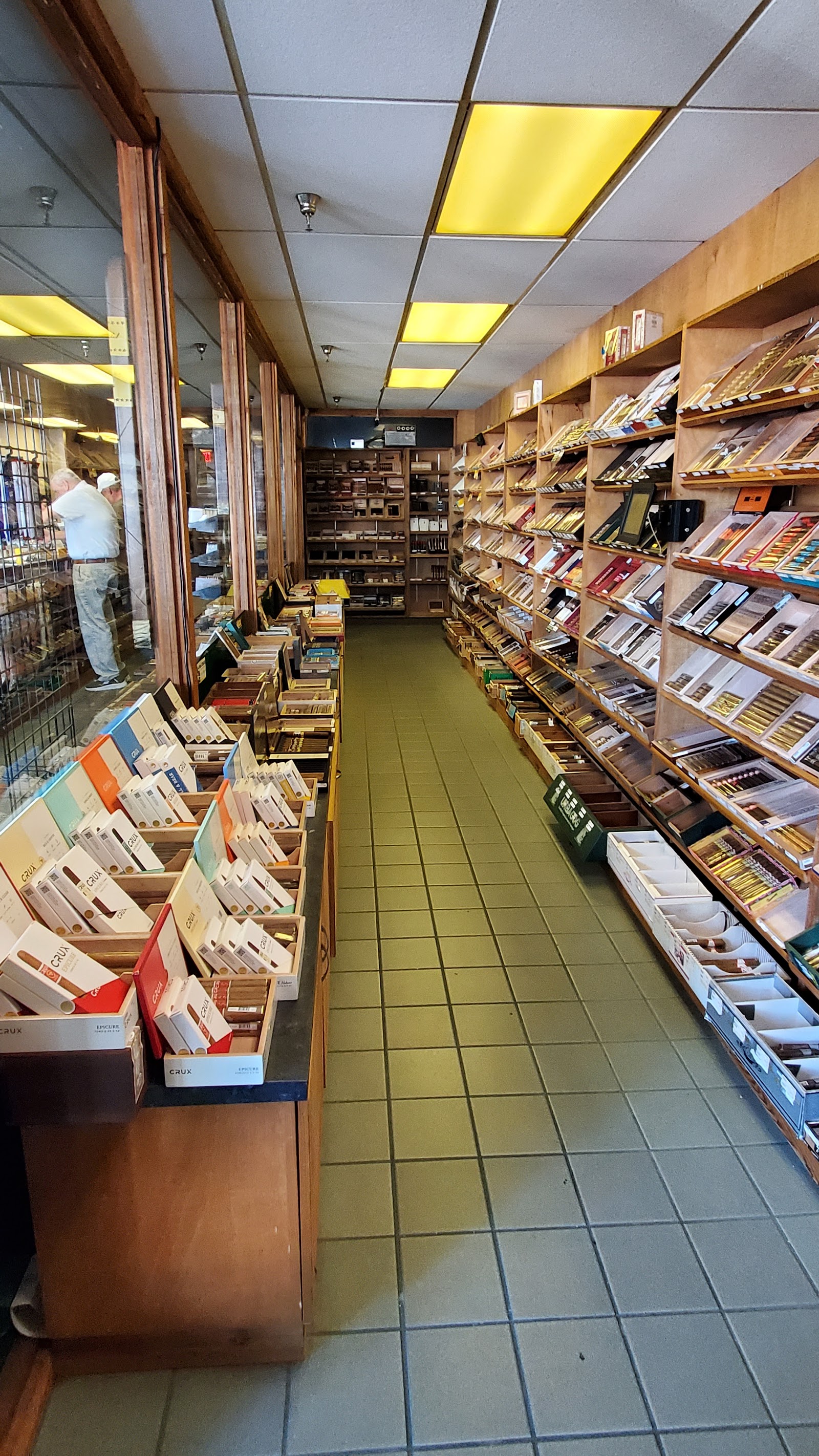 Emerson's Cigars - Chesapeake, VA photo 4