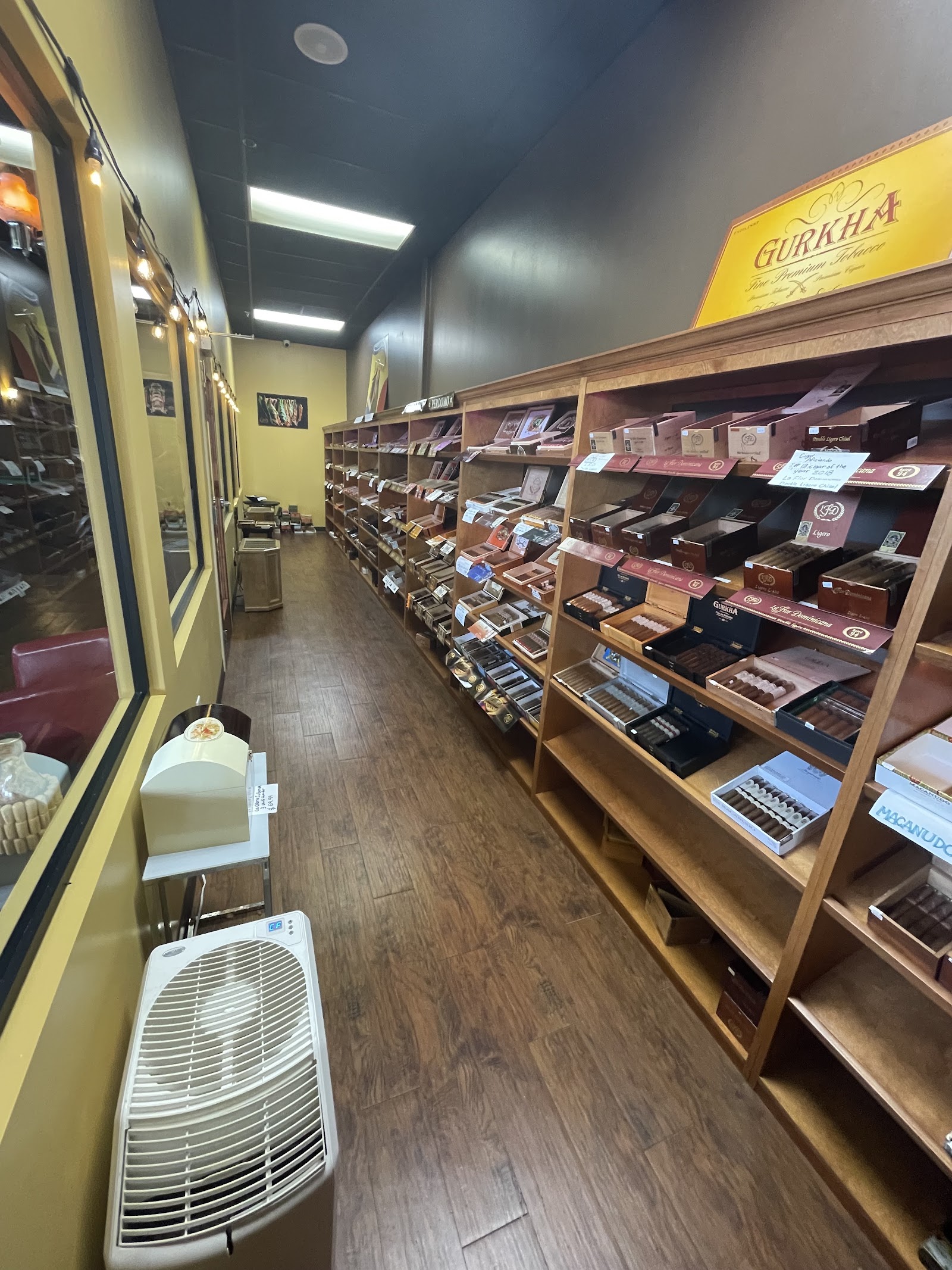 Escape Cigar Lounge, LLC photo 5