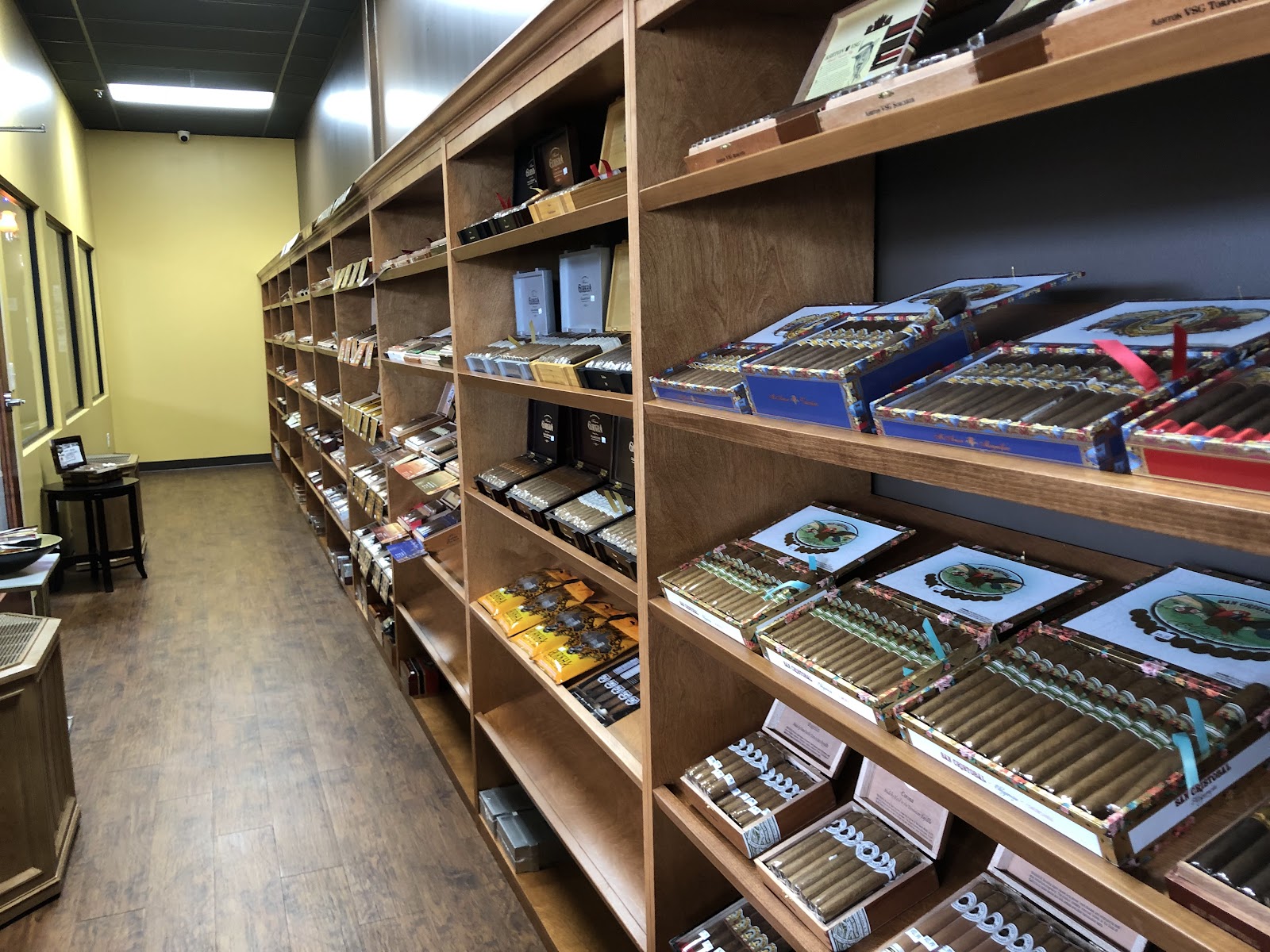 Escape Cigar Lounge, LLC photo 8