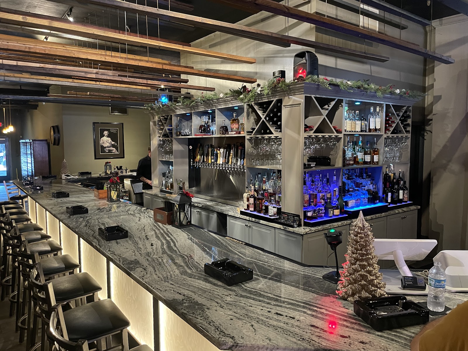 Executive Cigar Shop & Lounge photo 6