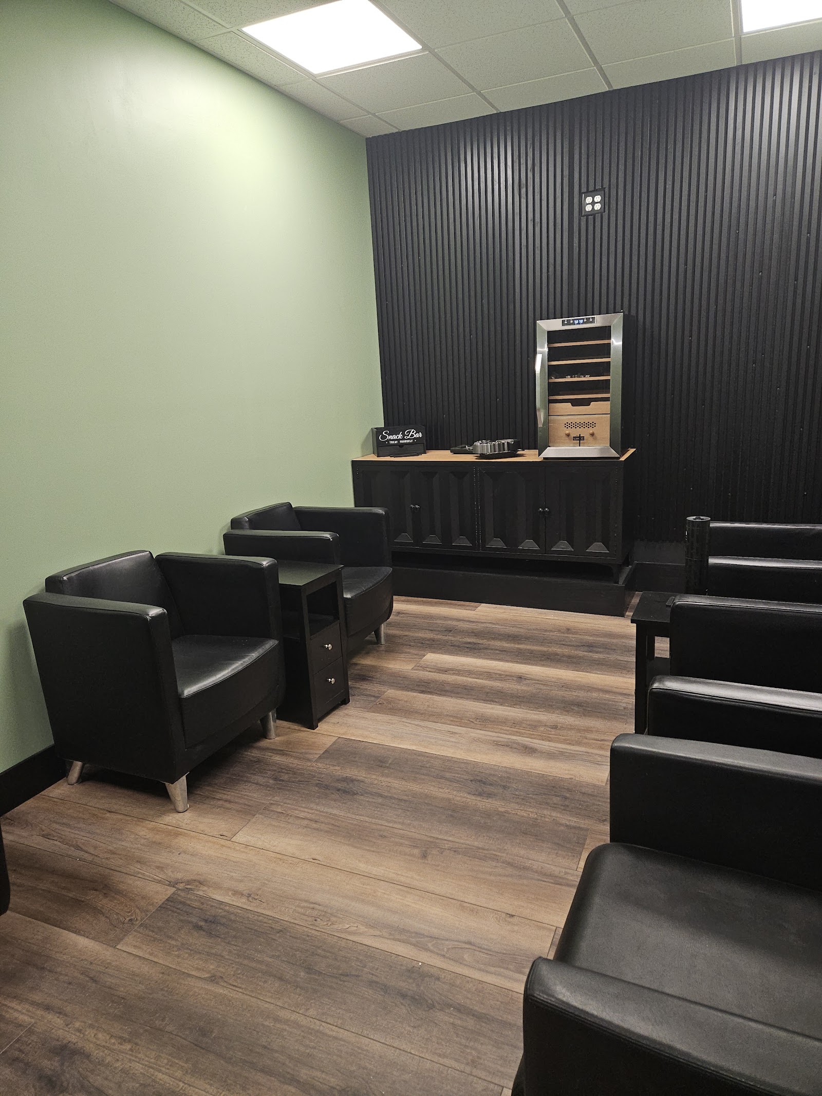 Exotic Blends Cigar Lounge photo 9