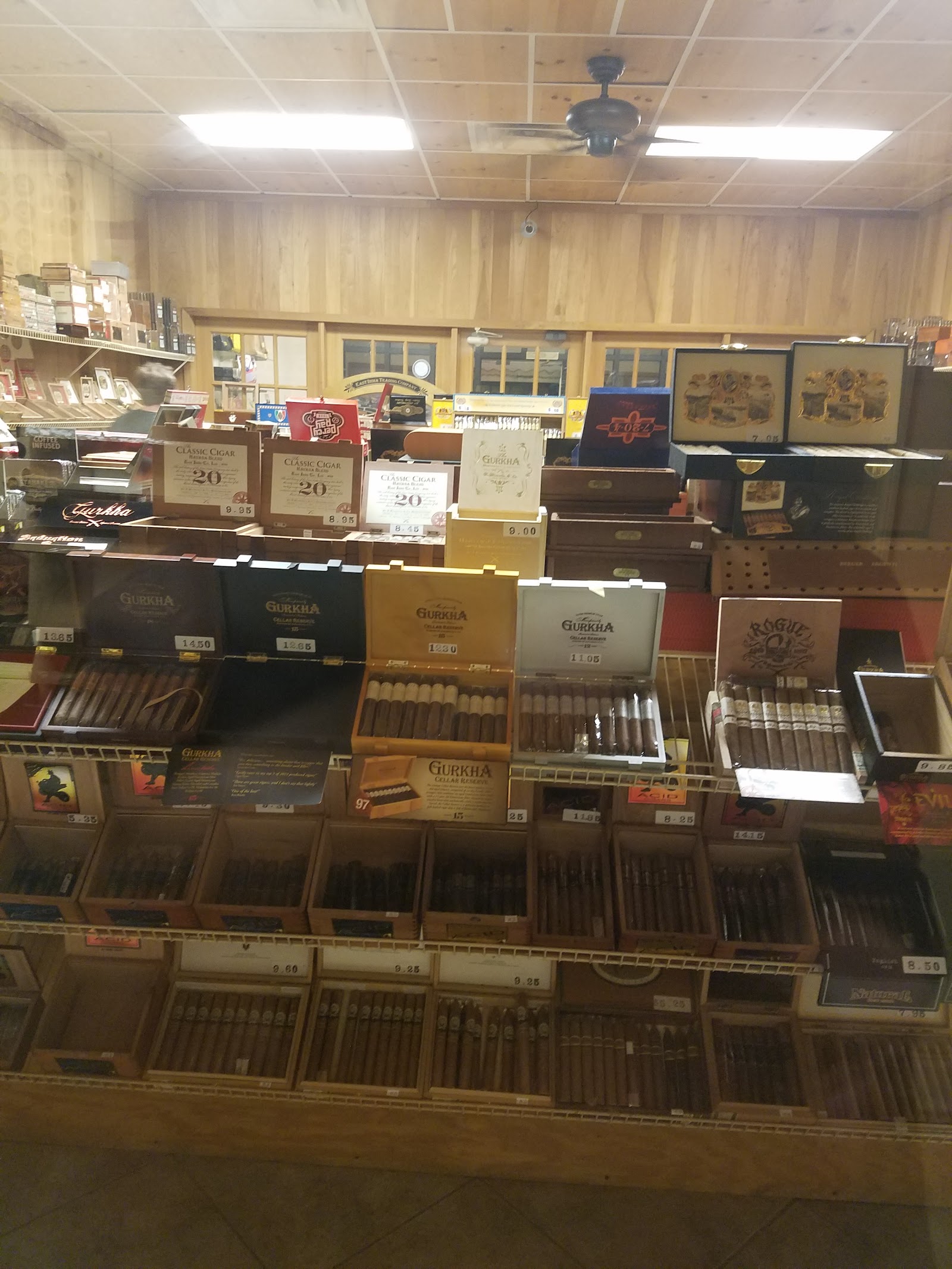 F & M Cigars photo 4
