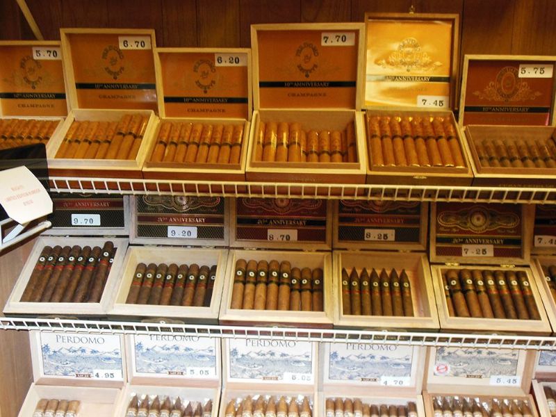 F & M Cigars photo 5