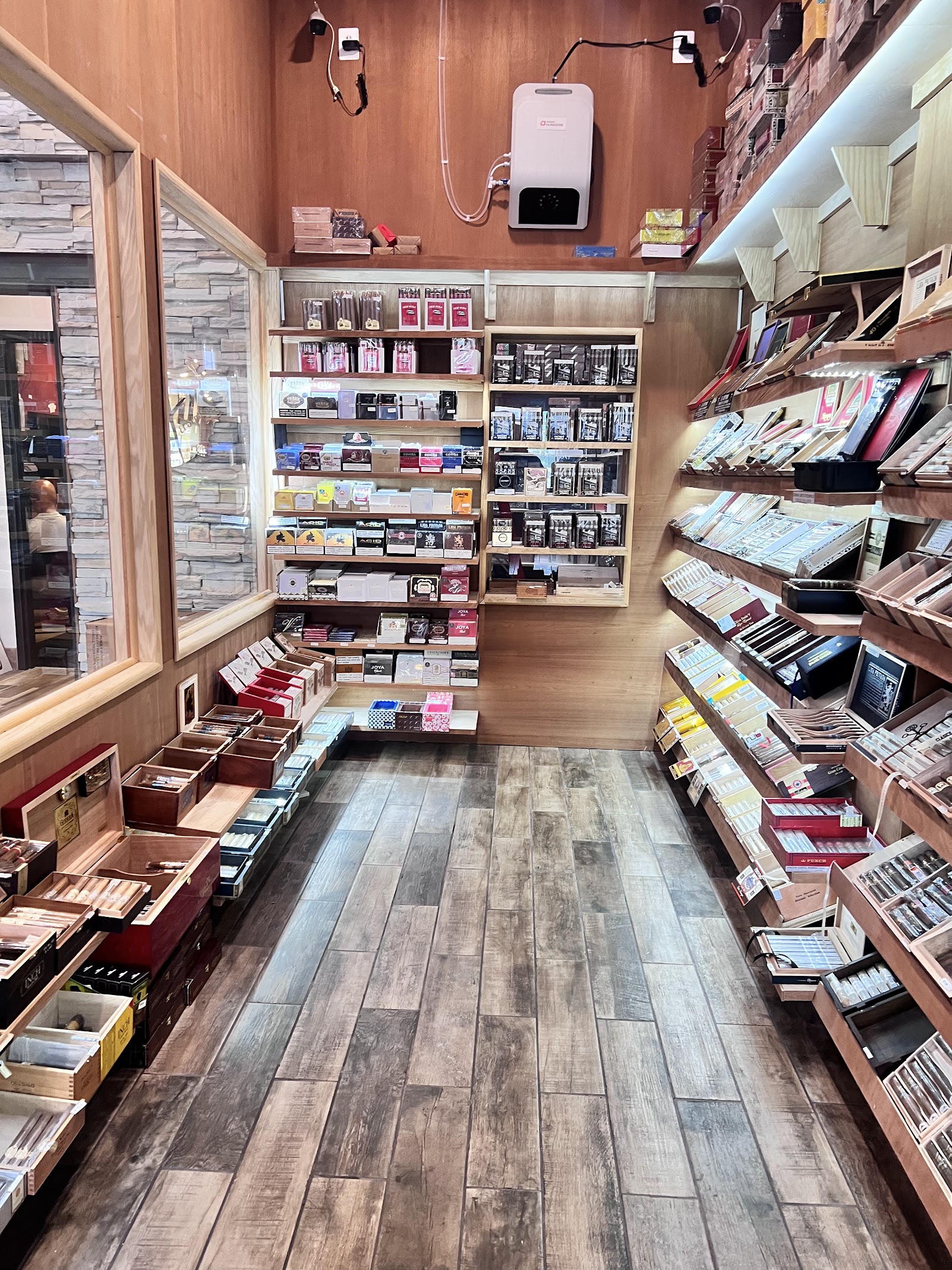 Fairfax Cigar Town photo 5