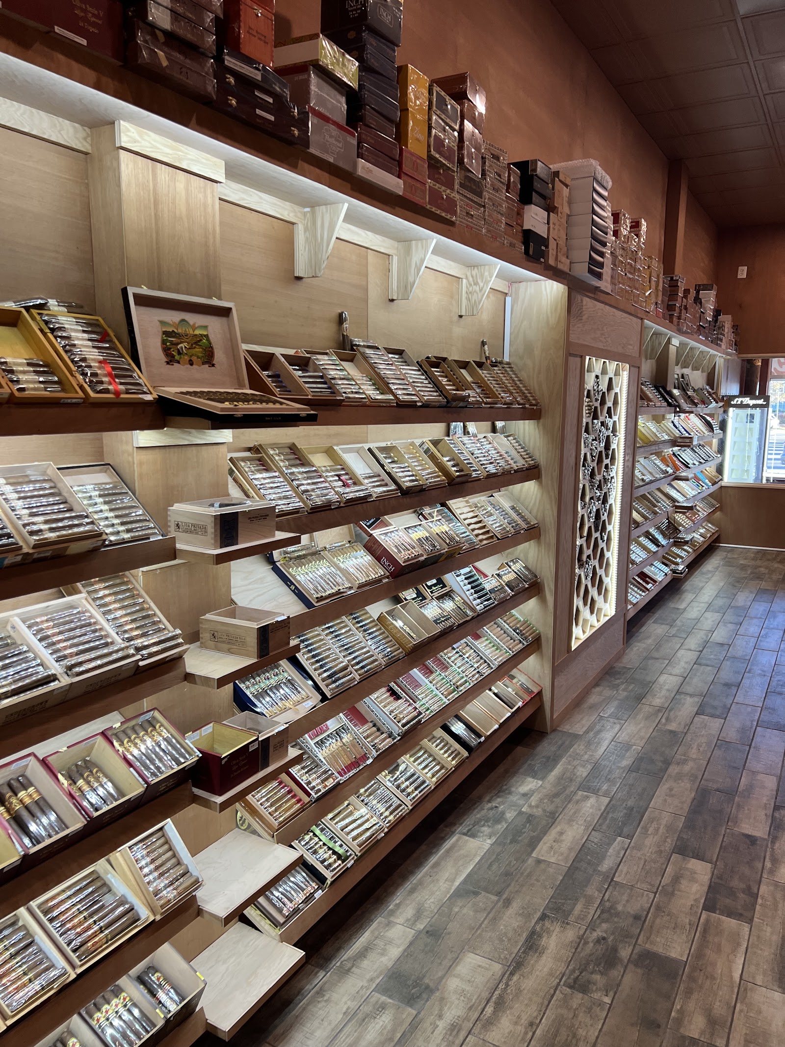 Fairfax Cigar Town photo 7