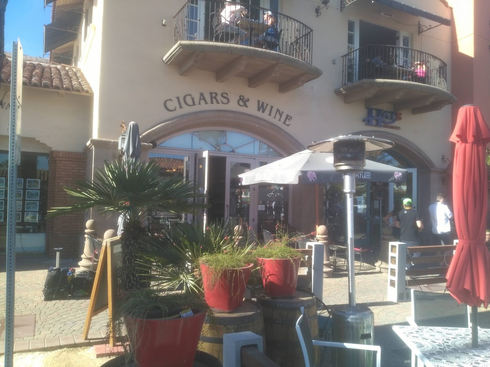 Fame Cigars and Wine