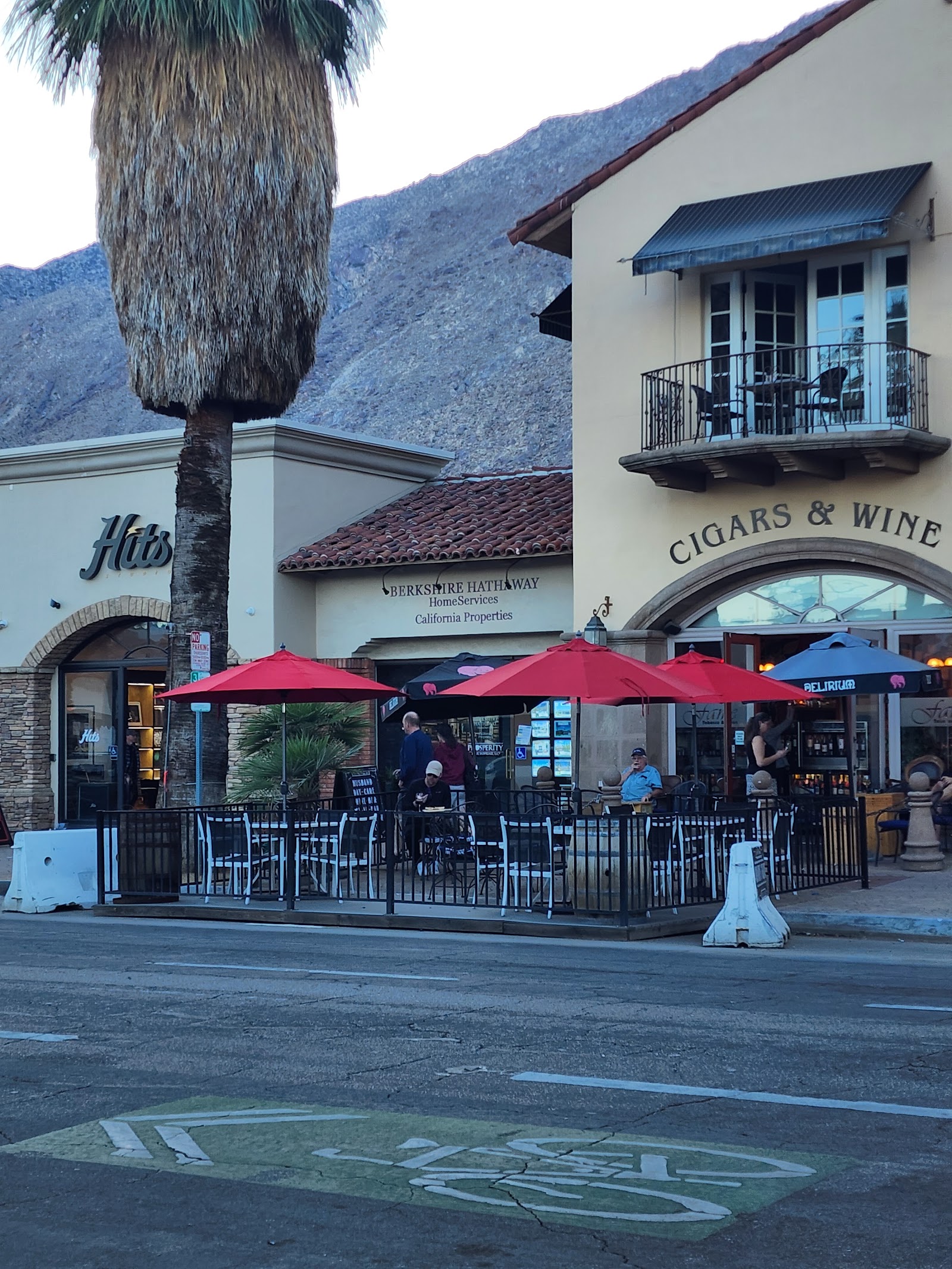 Fame Cigars and Wine photo 6