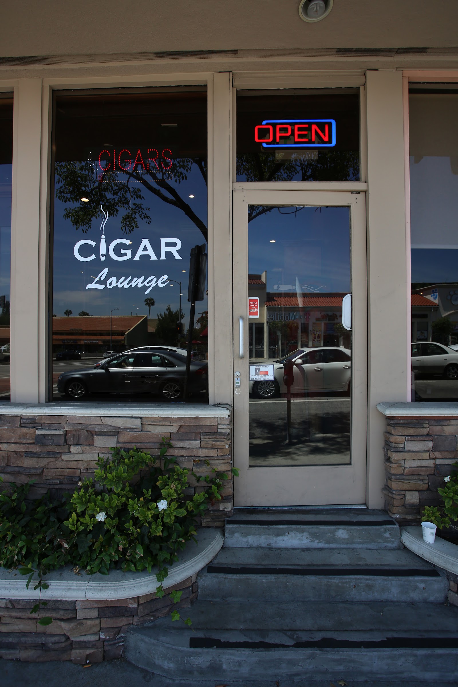 Fat Stogies Cigar Lounge photo 4