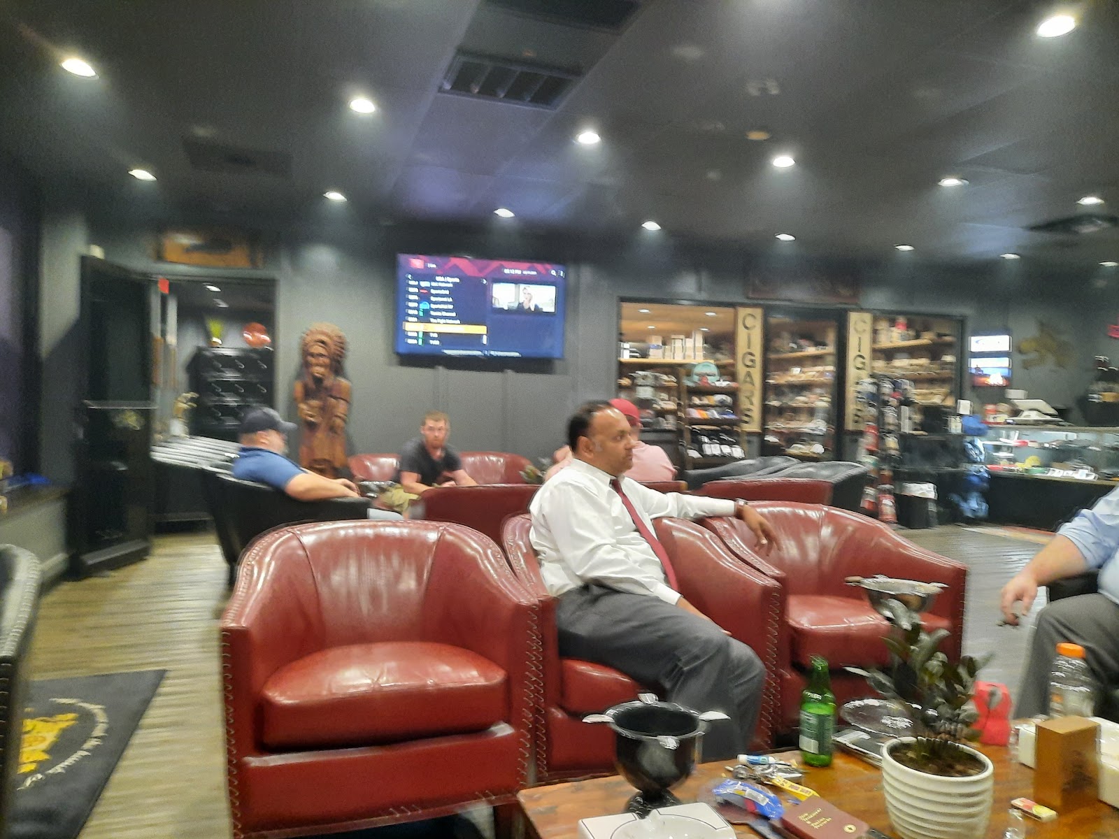FatAsh Cigar Lounge photo 3