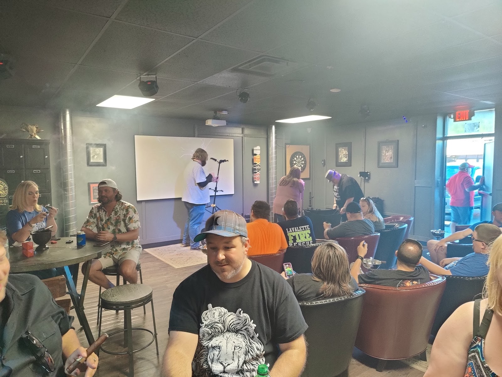 FatAsh Cigar Lounge photo 4