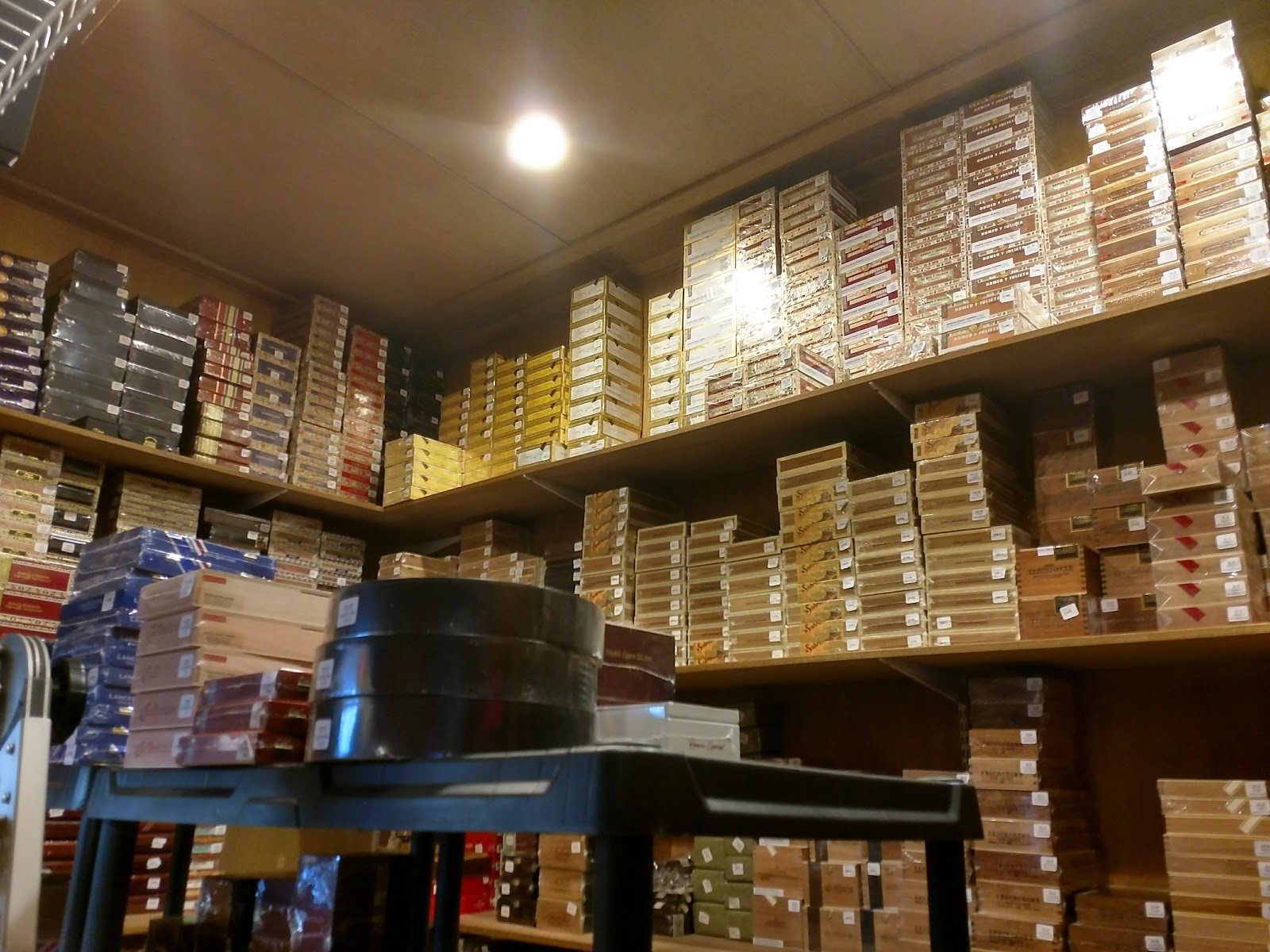 Federal Cigar - Epping, NH photo 9