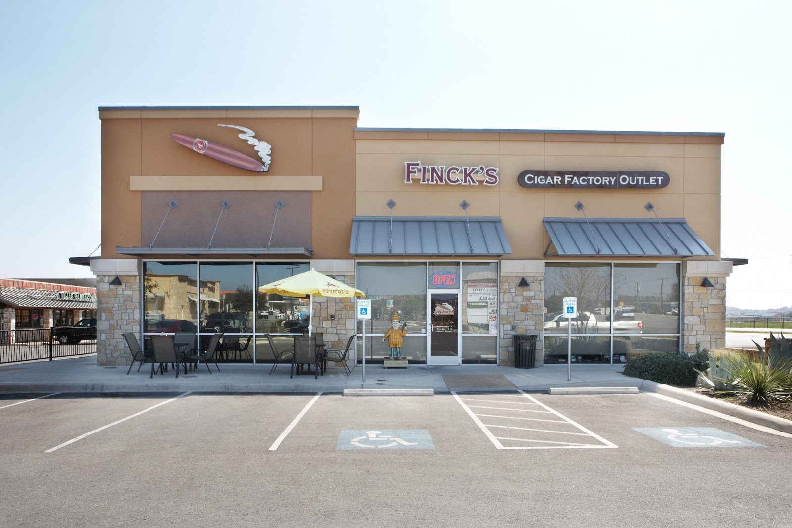 Finck Cigars - Helotes, TX (Northwest)