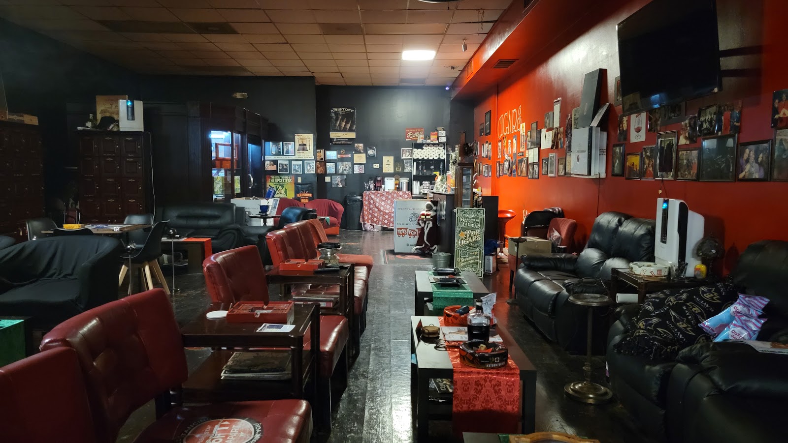Fire and Smoke Cigar Parlor photo 2