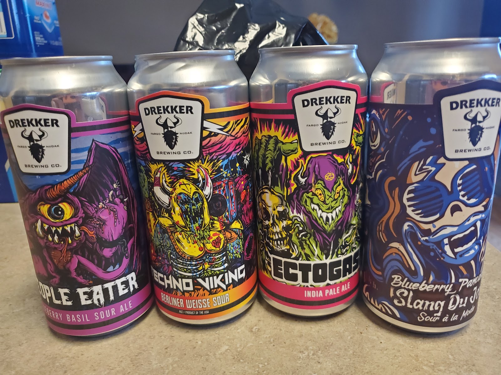 Fogies Liquor Gallery photo 9