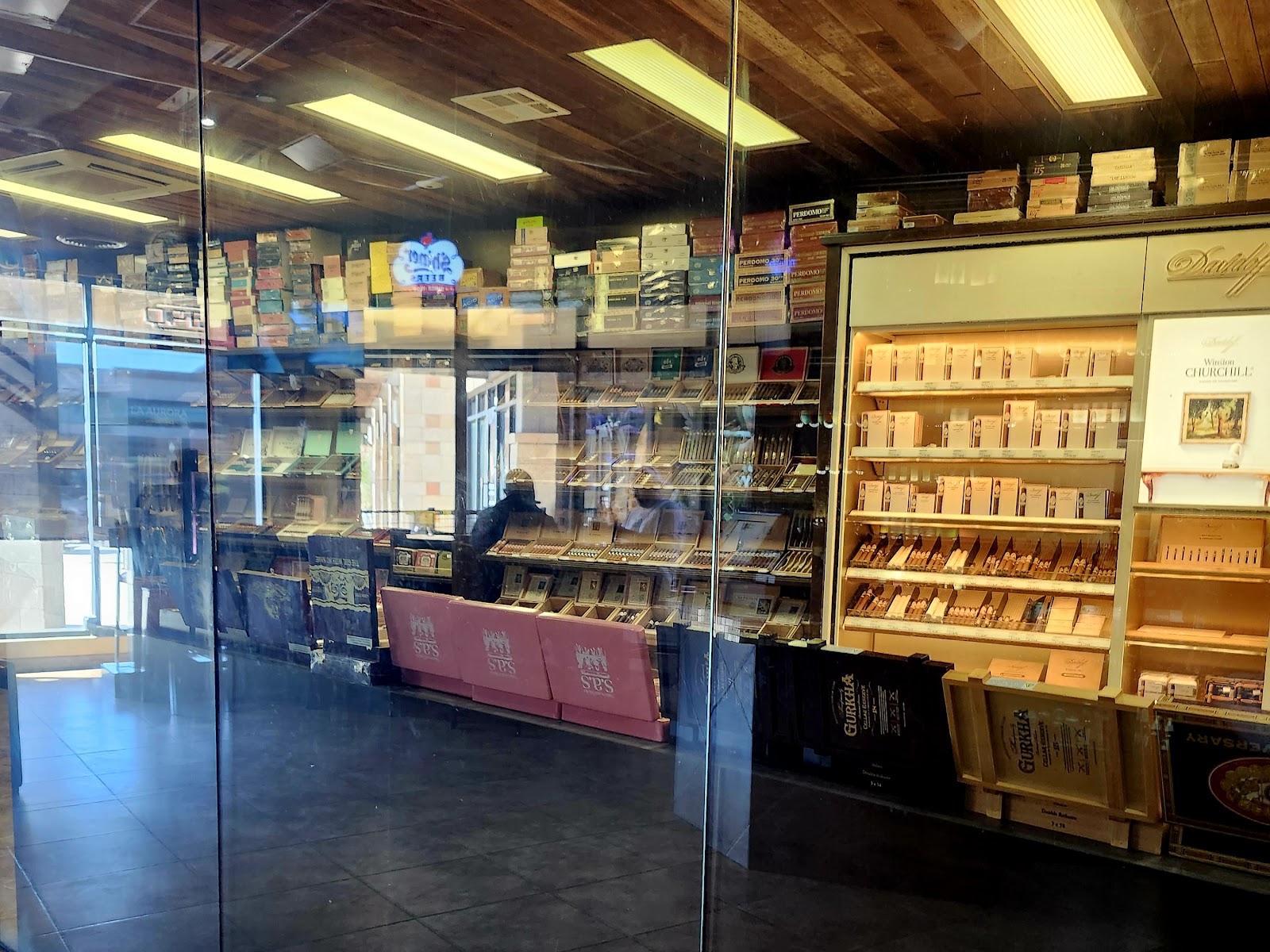 Fox Cigar Bar - Gilbert (HQ) photo 4