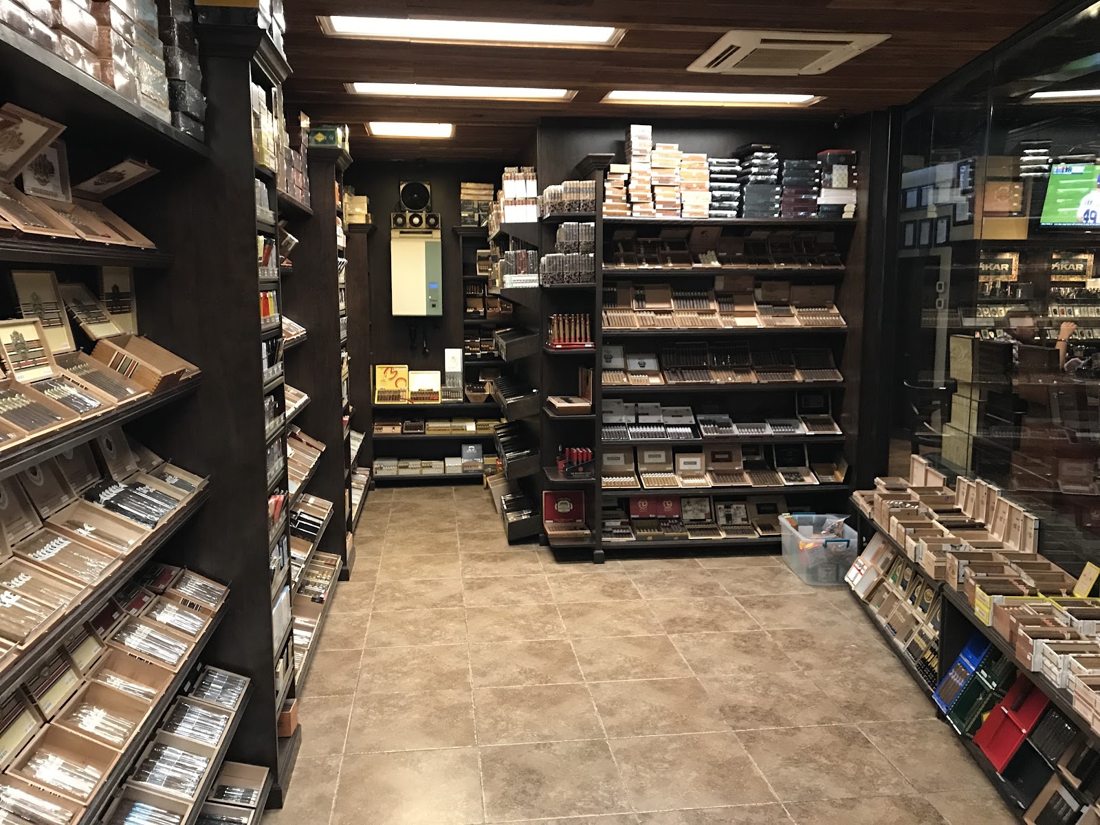 Fox Cigar Bar - Gilbert (HQ) photo 7