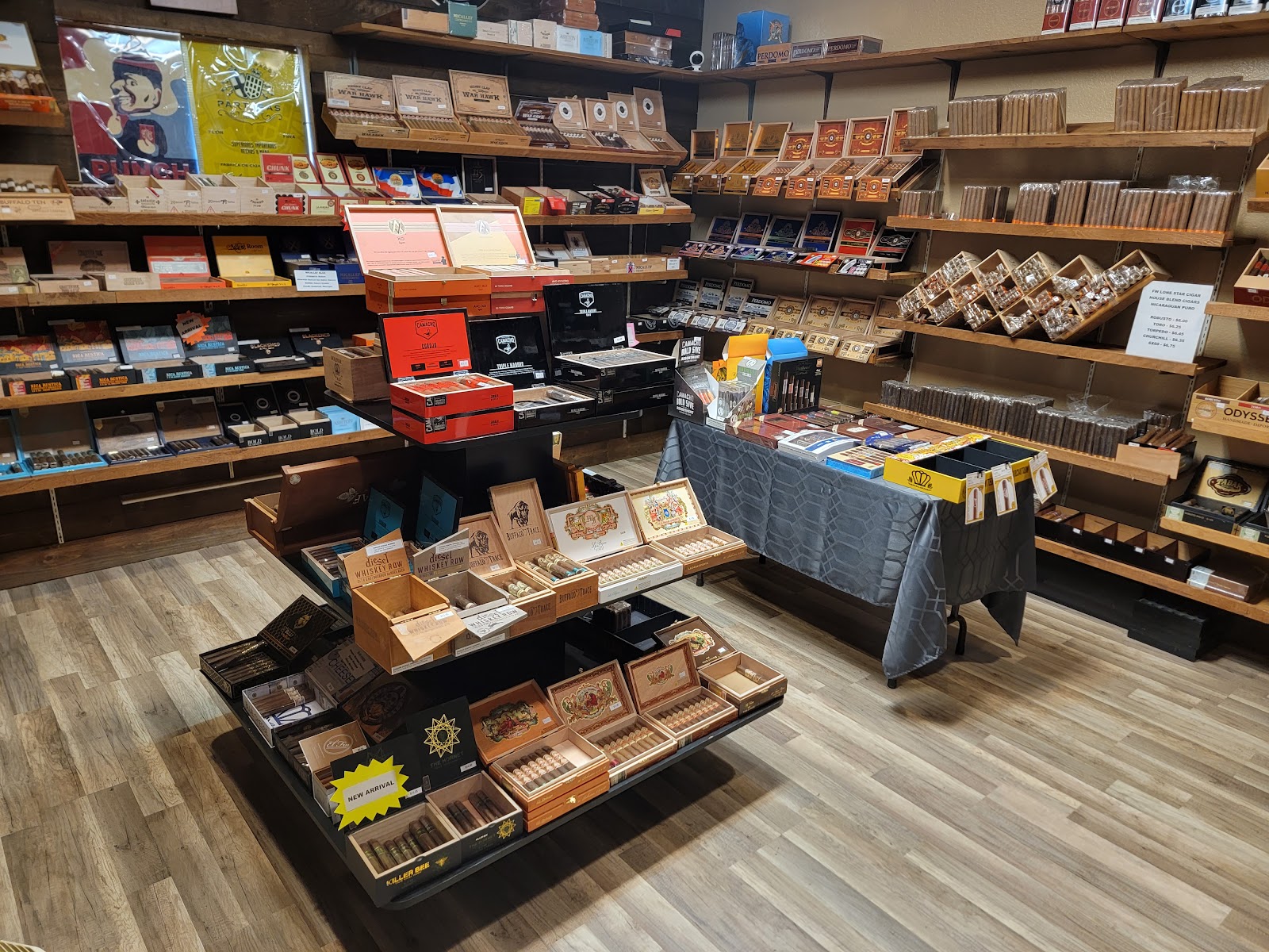 Ft. Worth Lone Star Cigars photo 3