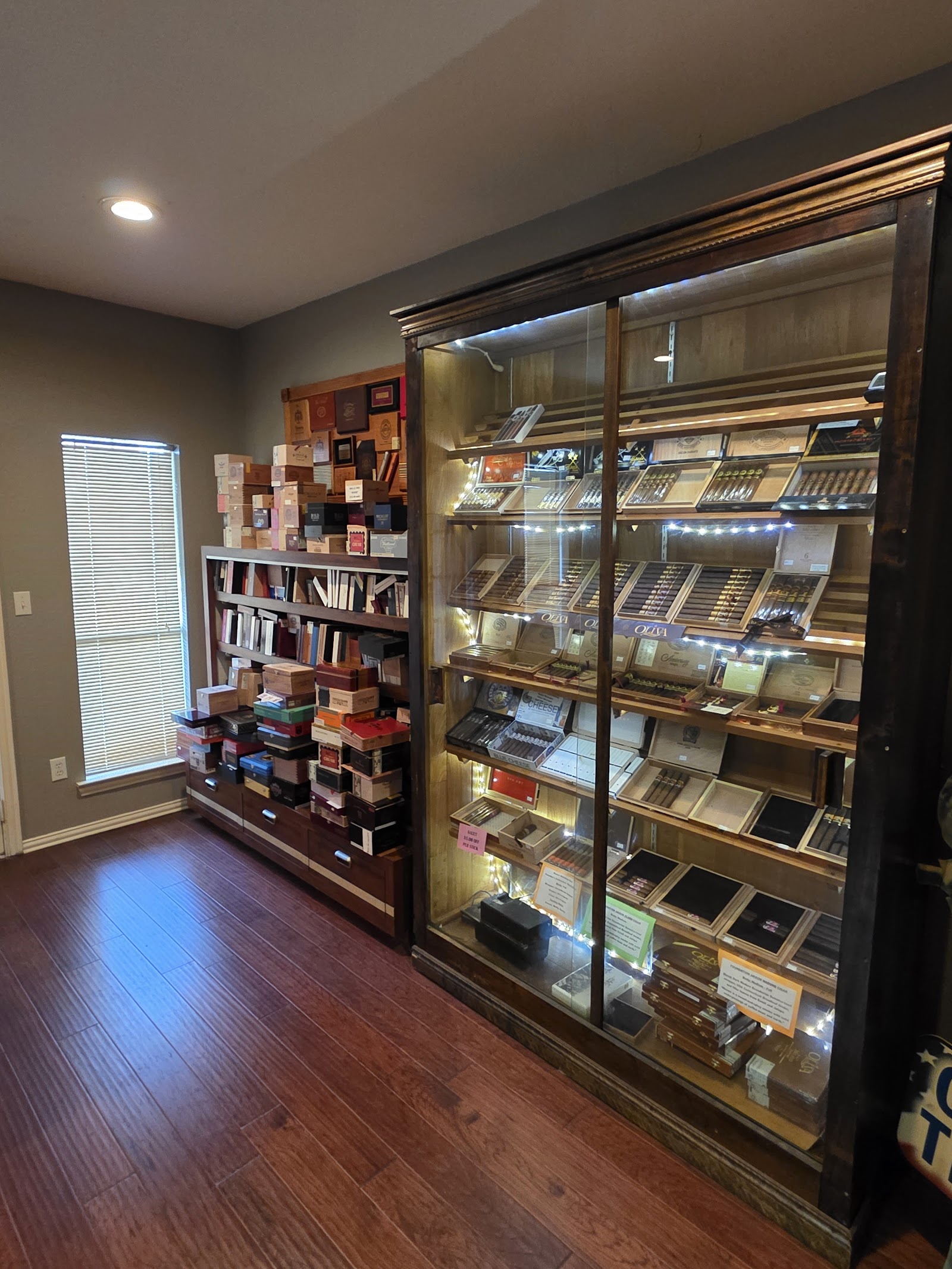Ft. Worth Lone Star Cigars photo 8