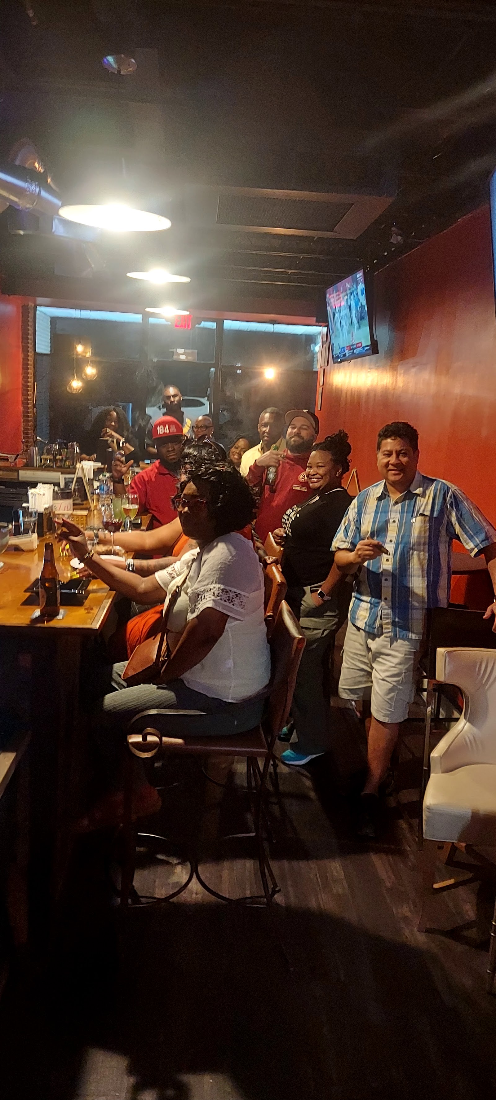 Goldies Cigar Lounge photo 4