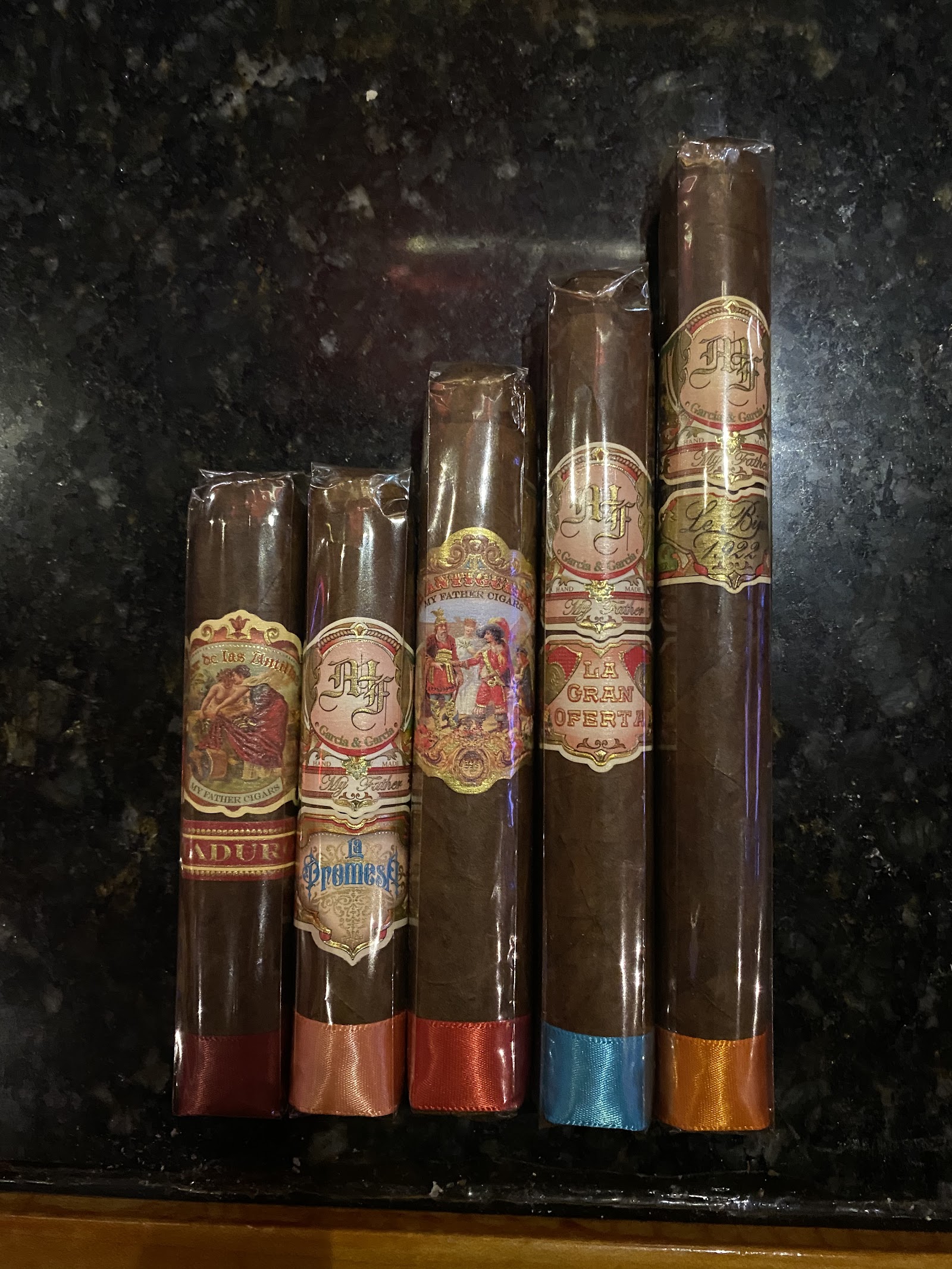 Macabi Cigar Bar photo 10