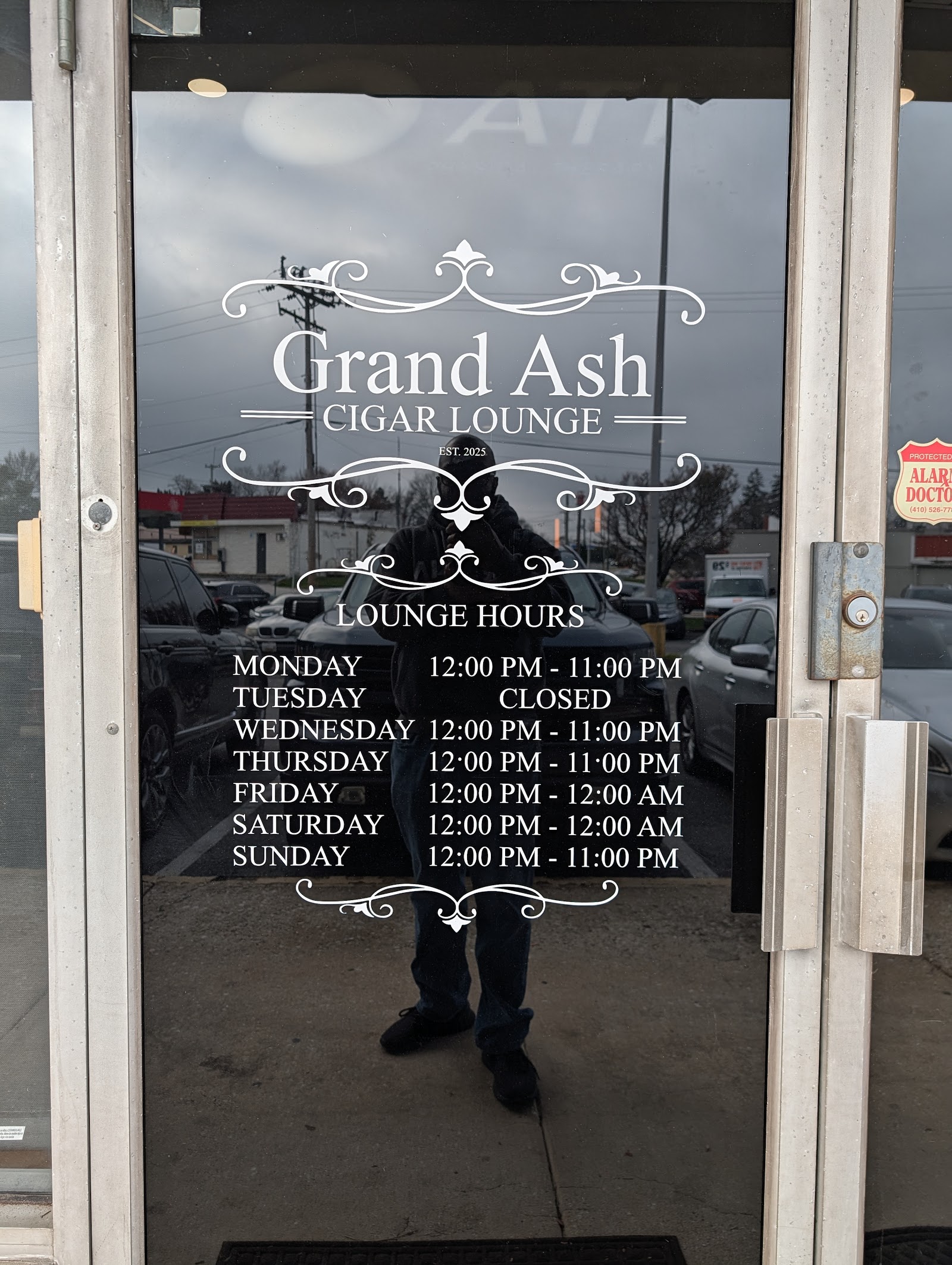 Grand Ash Cigar Lounge photo 3