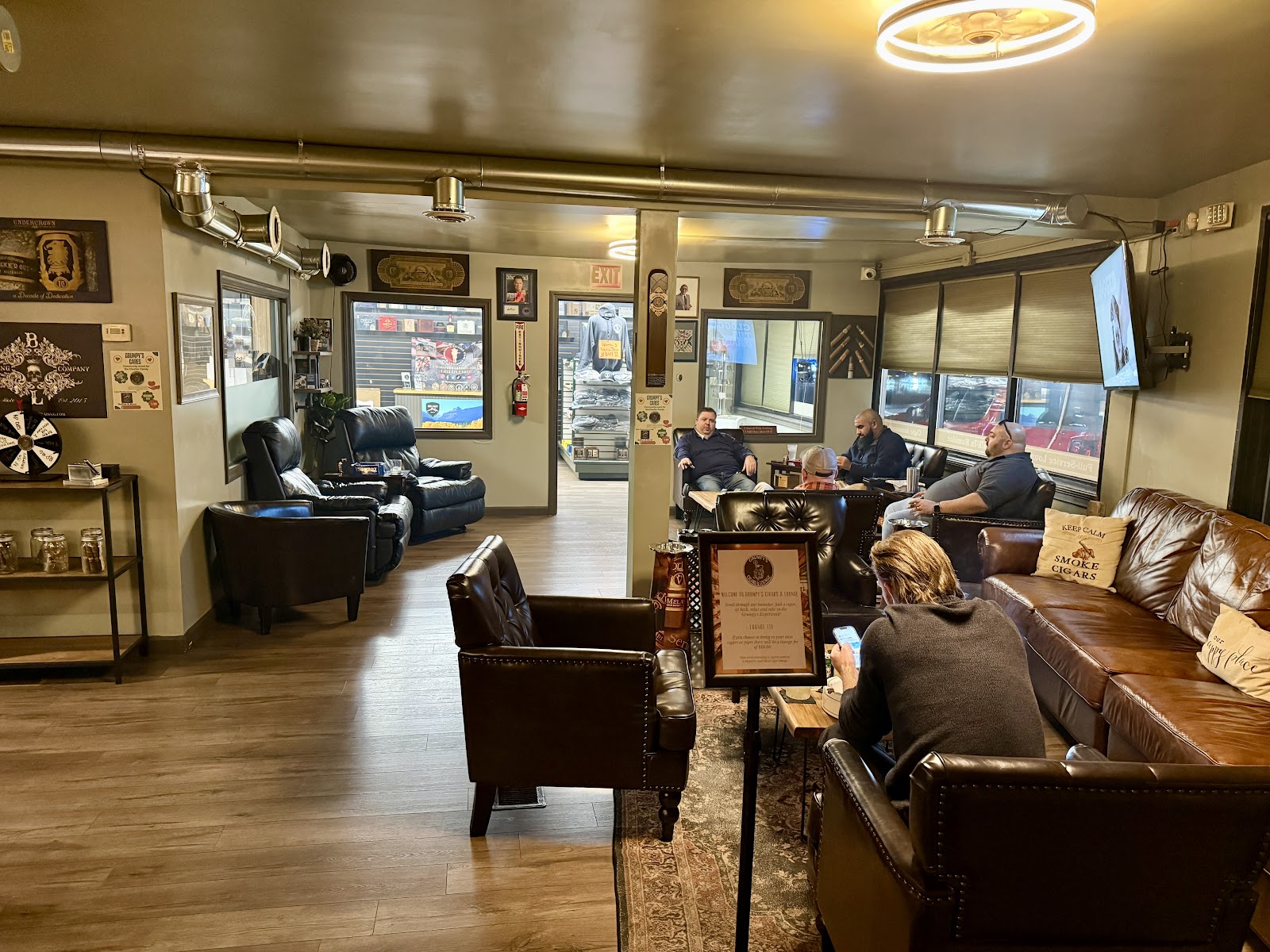 Grumpy's Cigars and Lounge