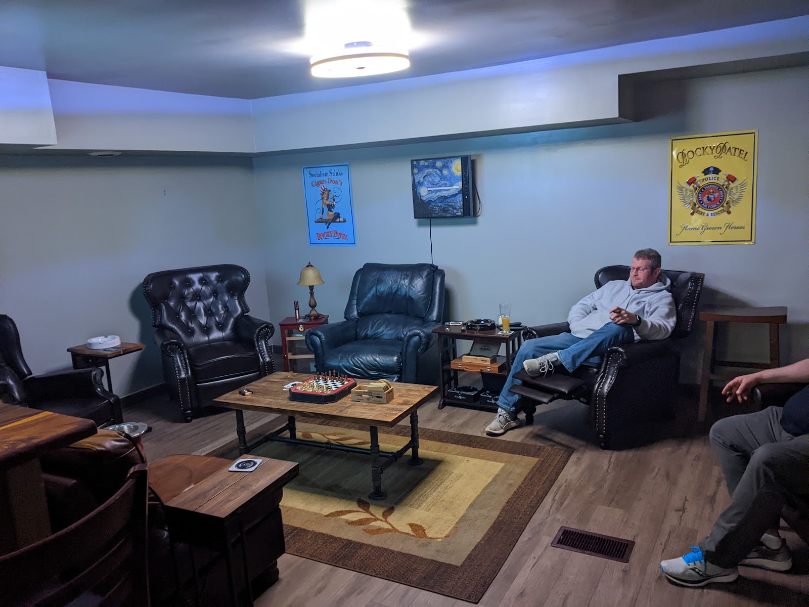 Grumpy's Cigars and Lounge photo 10