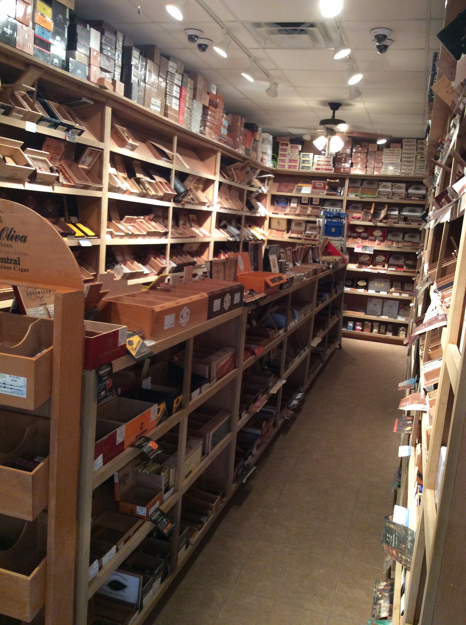 Habana Port Cigar Merchants - Baton Rouge, LA photo 10