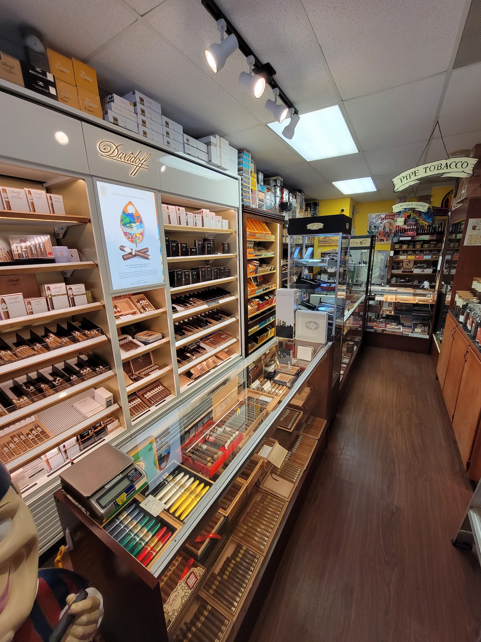 Habana Port Cigar Merchants (HQ) photo 6