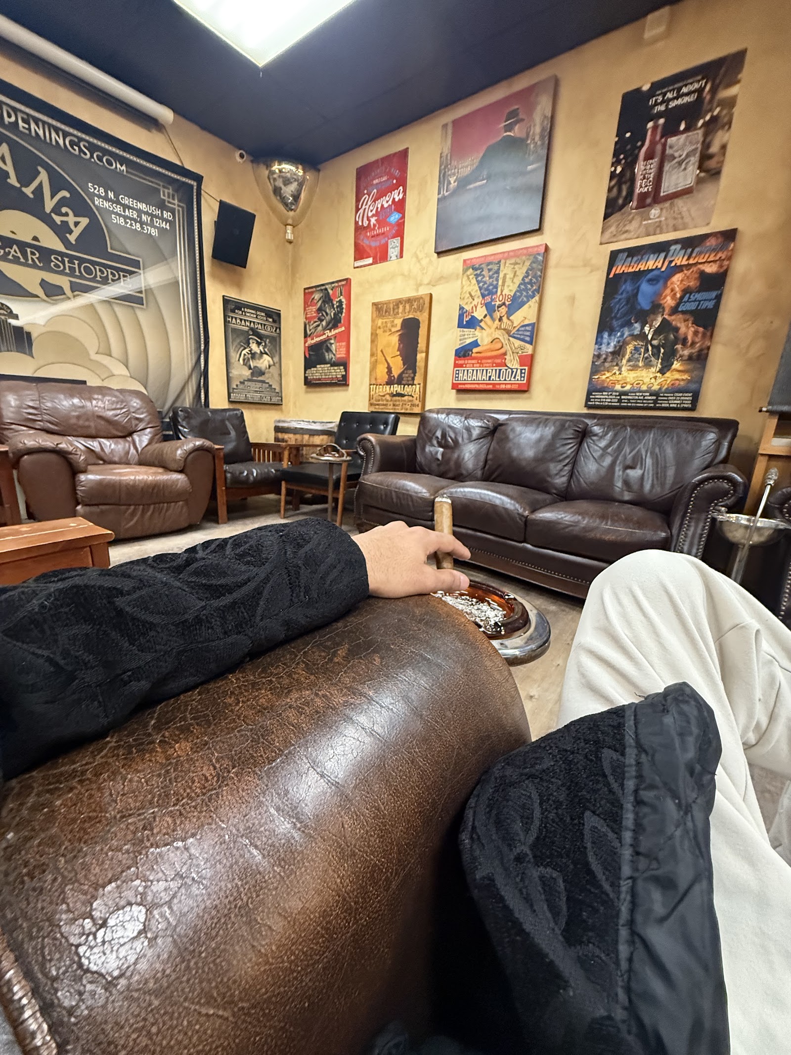 Habana Premium Cigar Shoppe photo 3